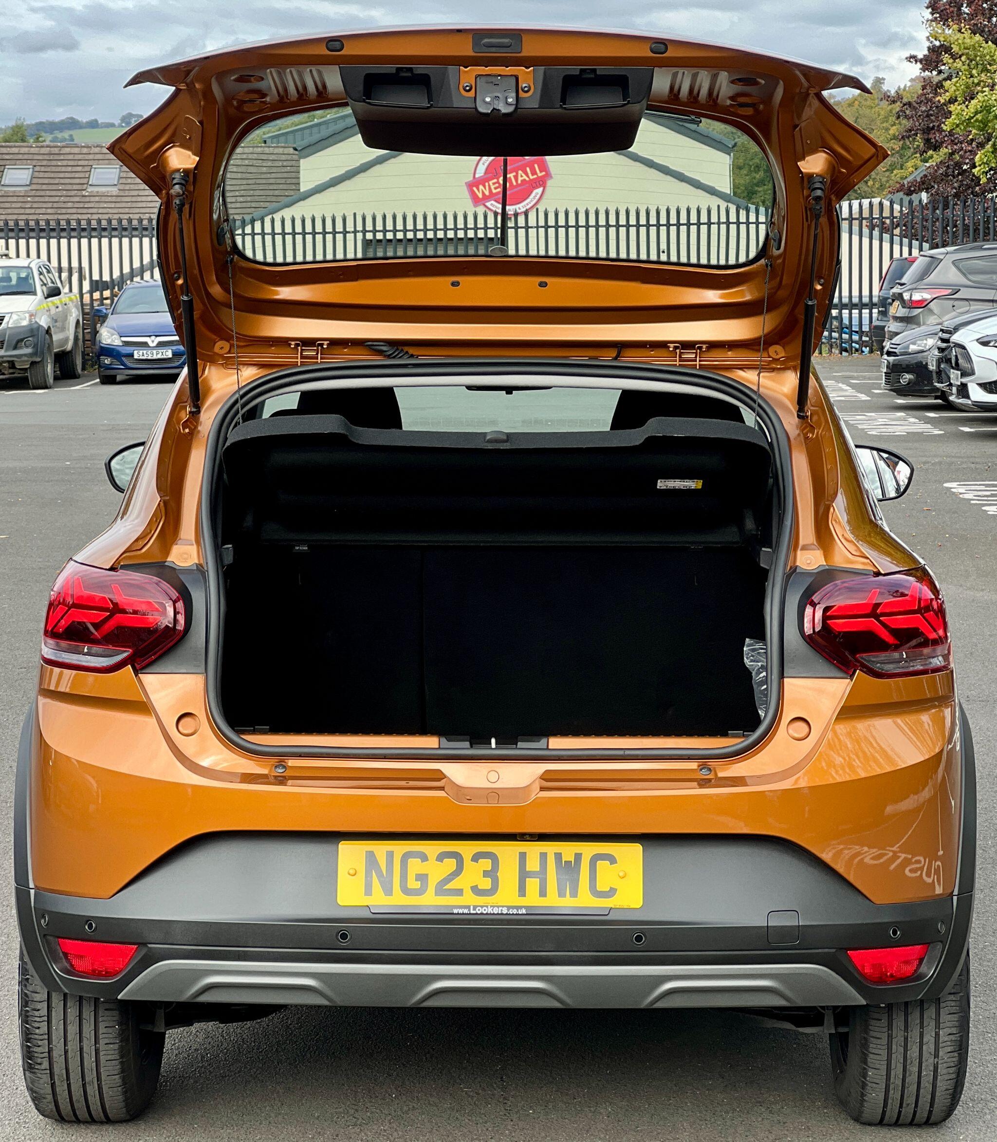 Dacia Sandero view 24