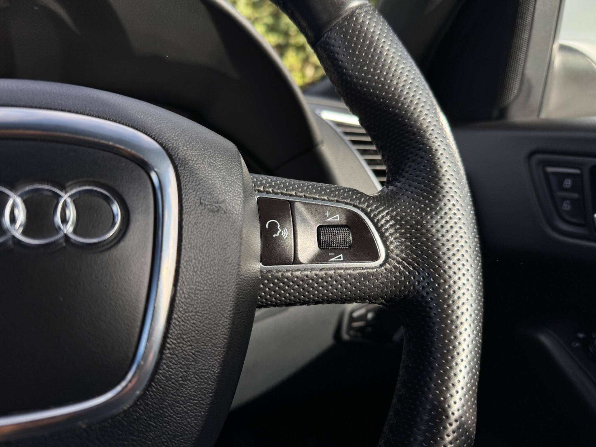 Audi Q5 view 40