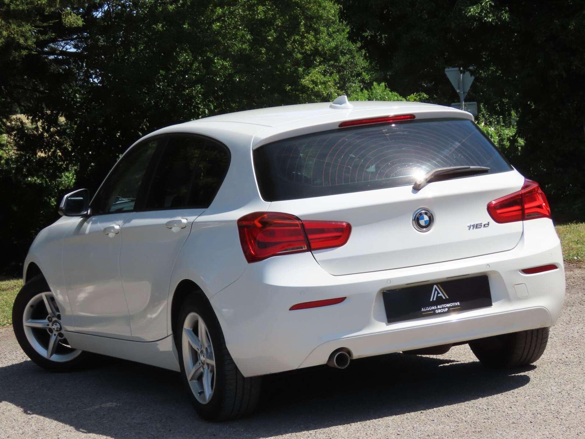 BMW 1 Series view 7