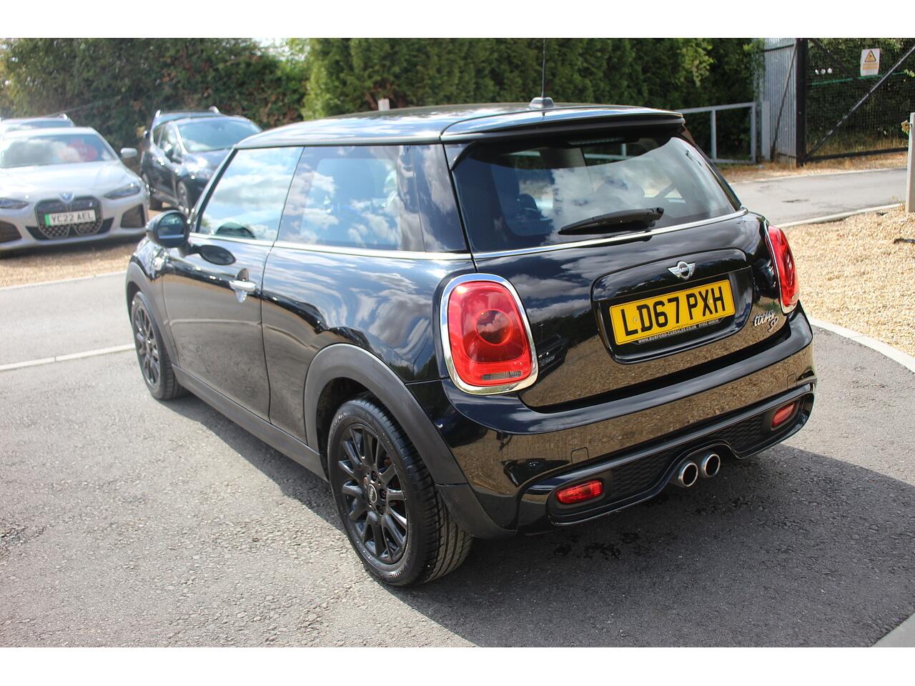 Mini Cooper view 9