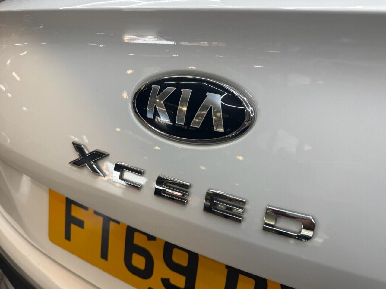 Kia Xceed view 34
