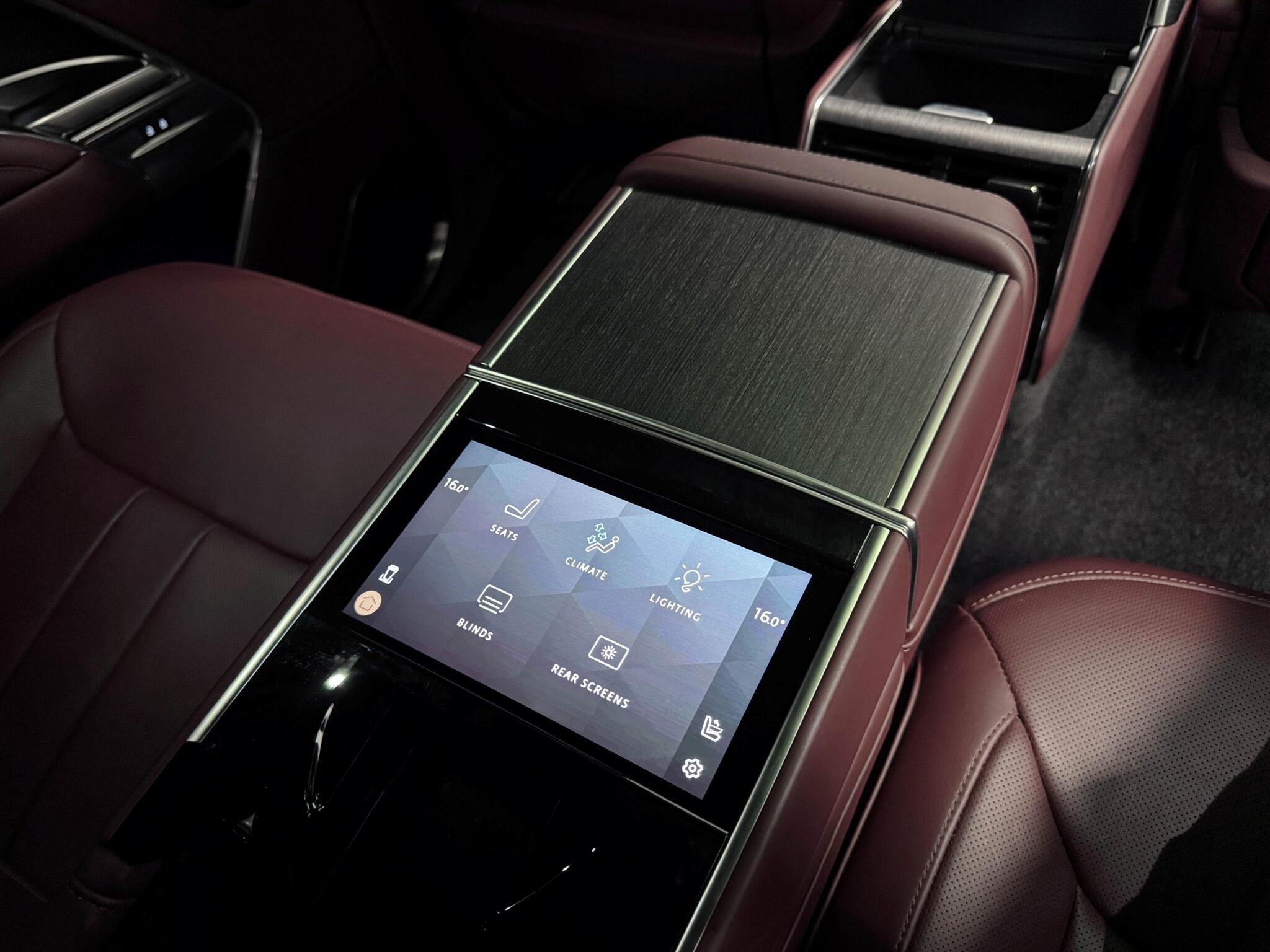 Land Rover Range Rover view 38