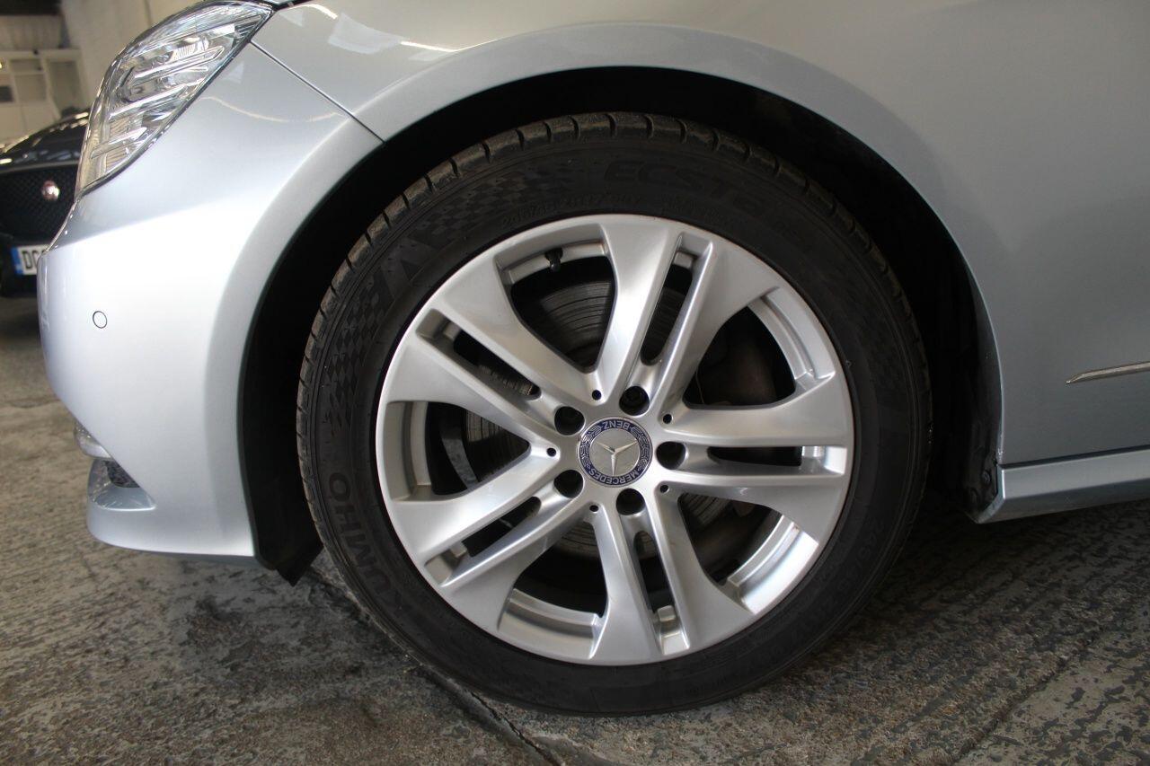 Mercedes-Benz E-Class view 54