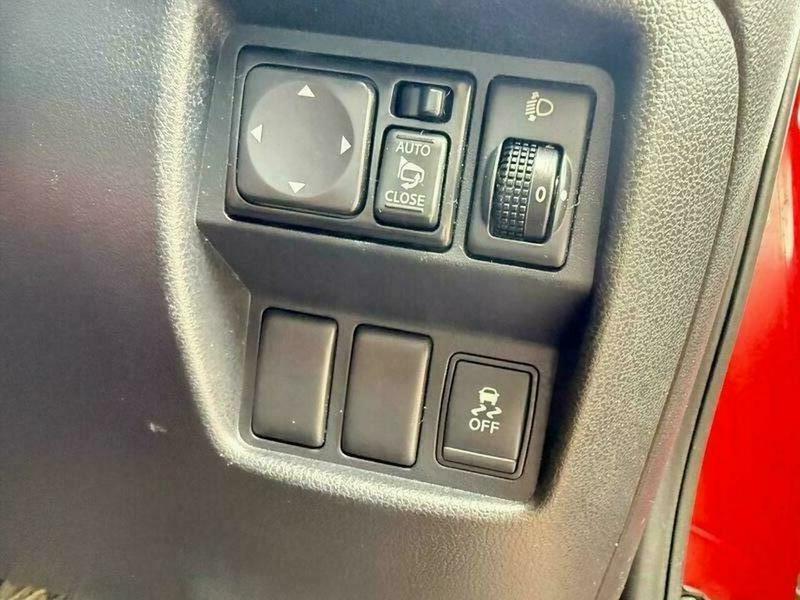 2011 Nissan Juke image 25