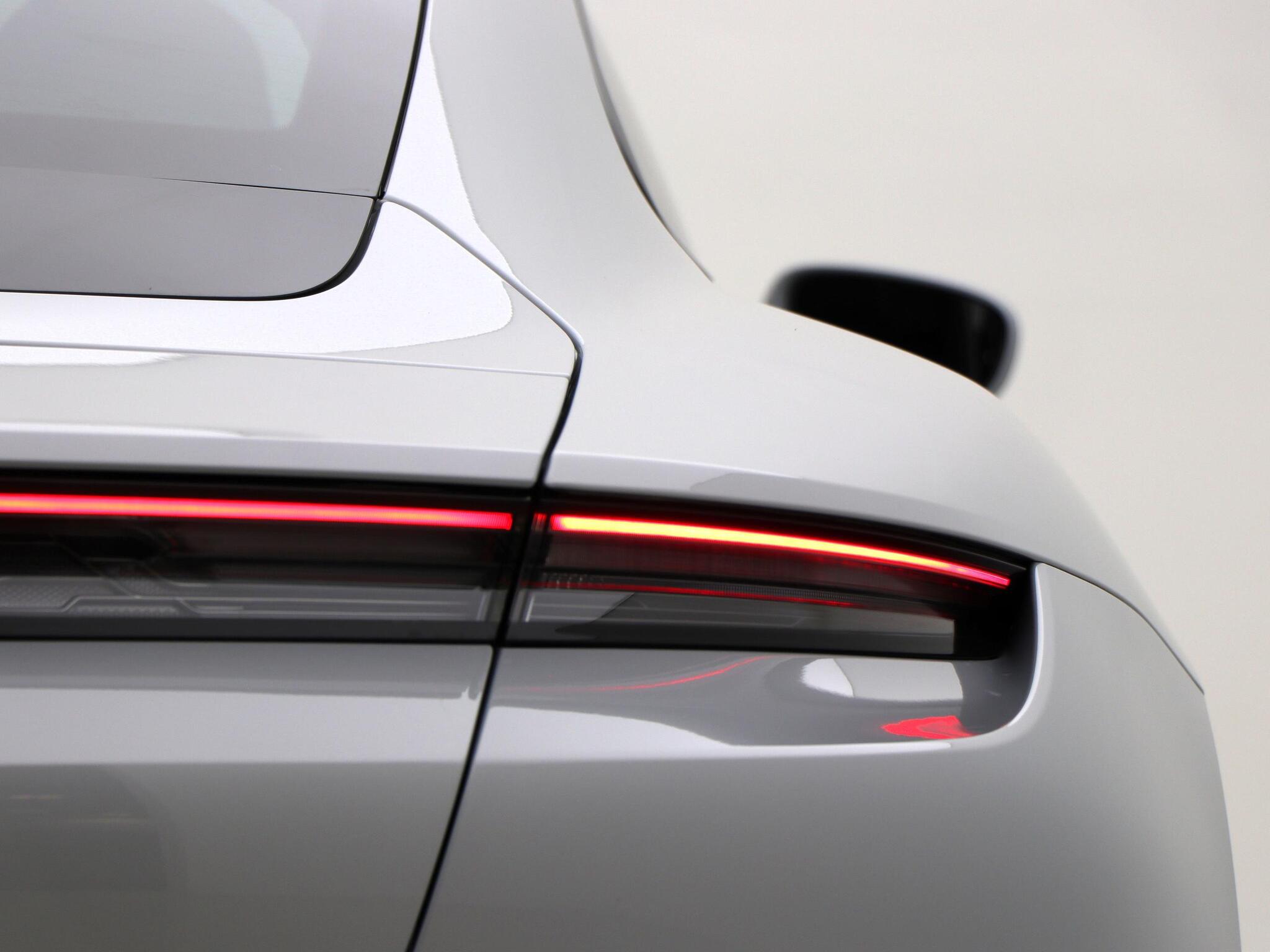 Porsche Taycan view 20