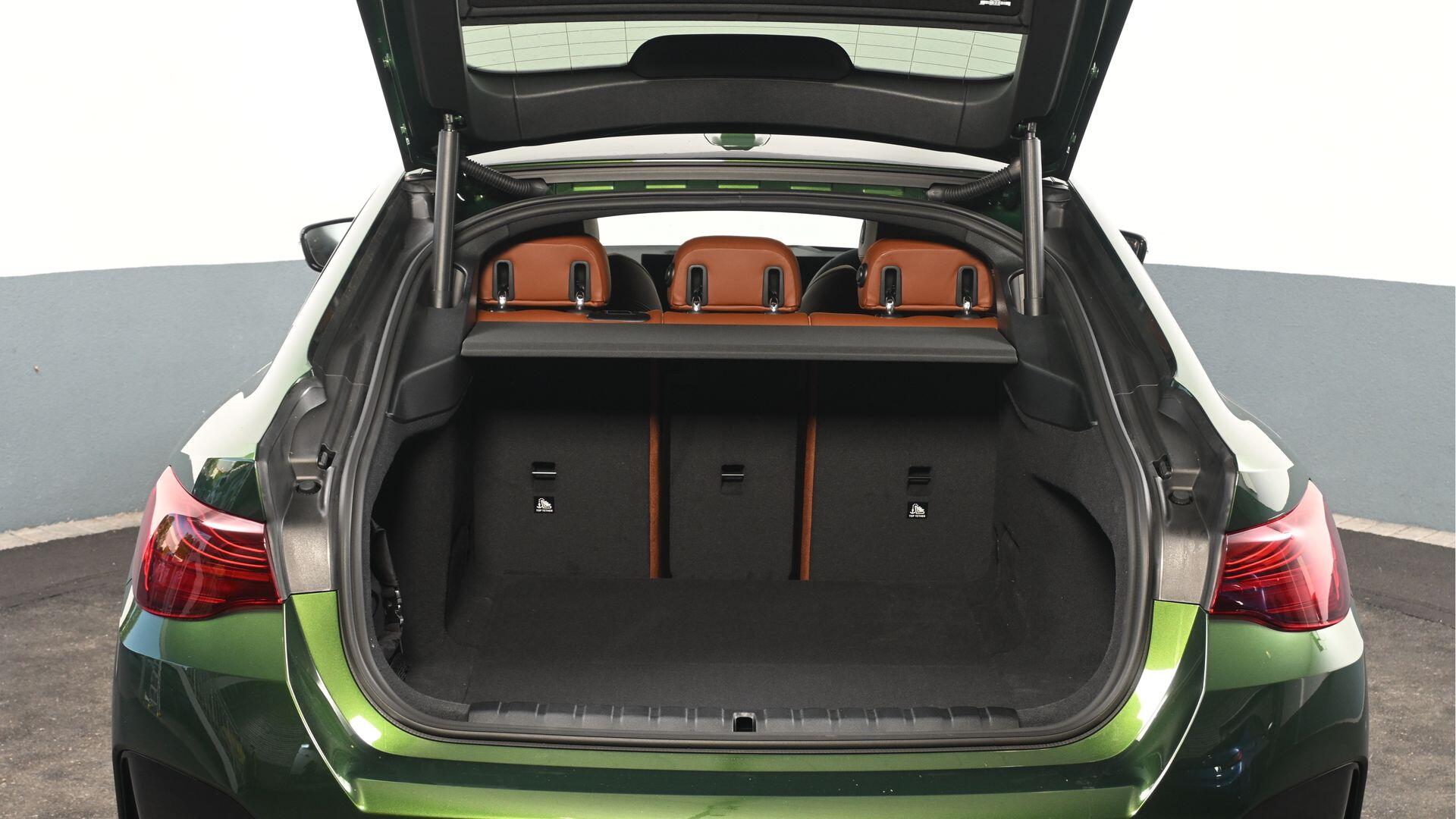 BMW i4 view 13