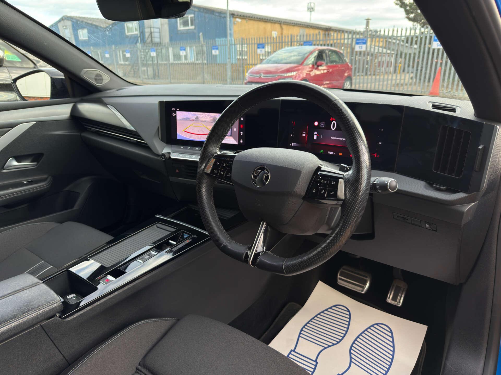 Vauxhall Astra view 14