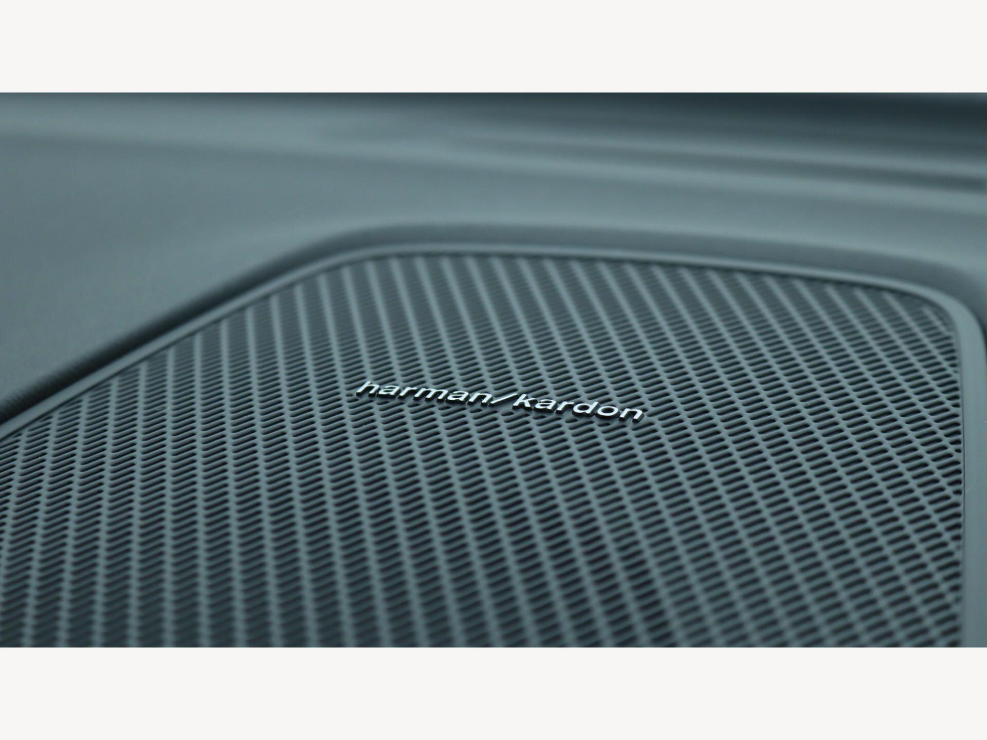 Volvo XC60 view 26
