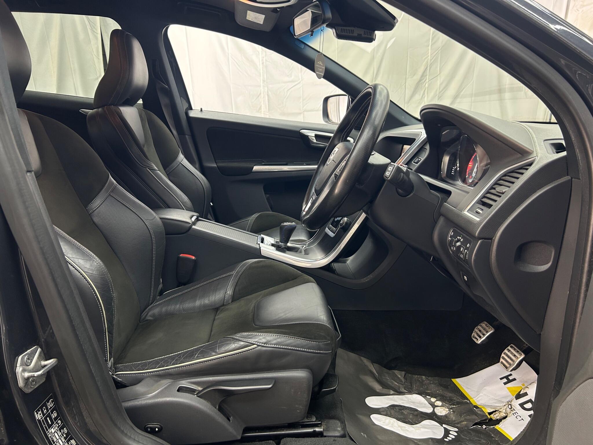 Volvo XC60 view 17
