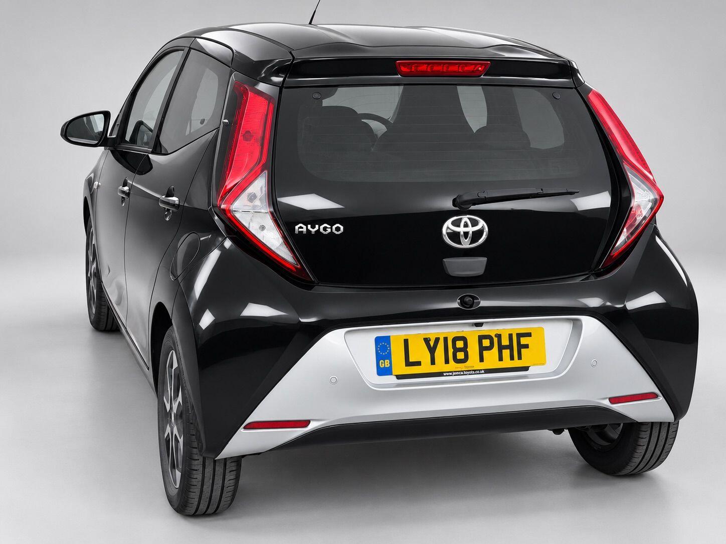 Toyota Aygo view 9