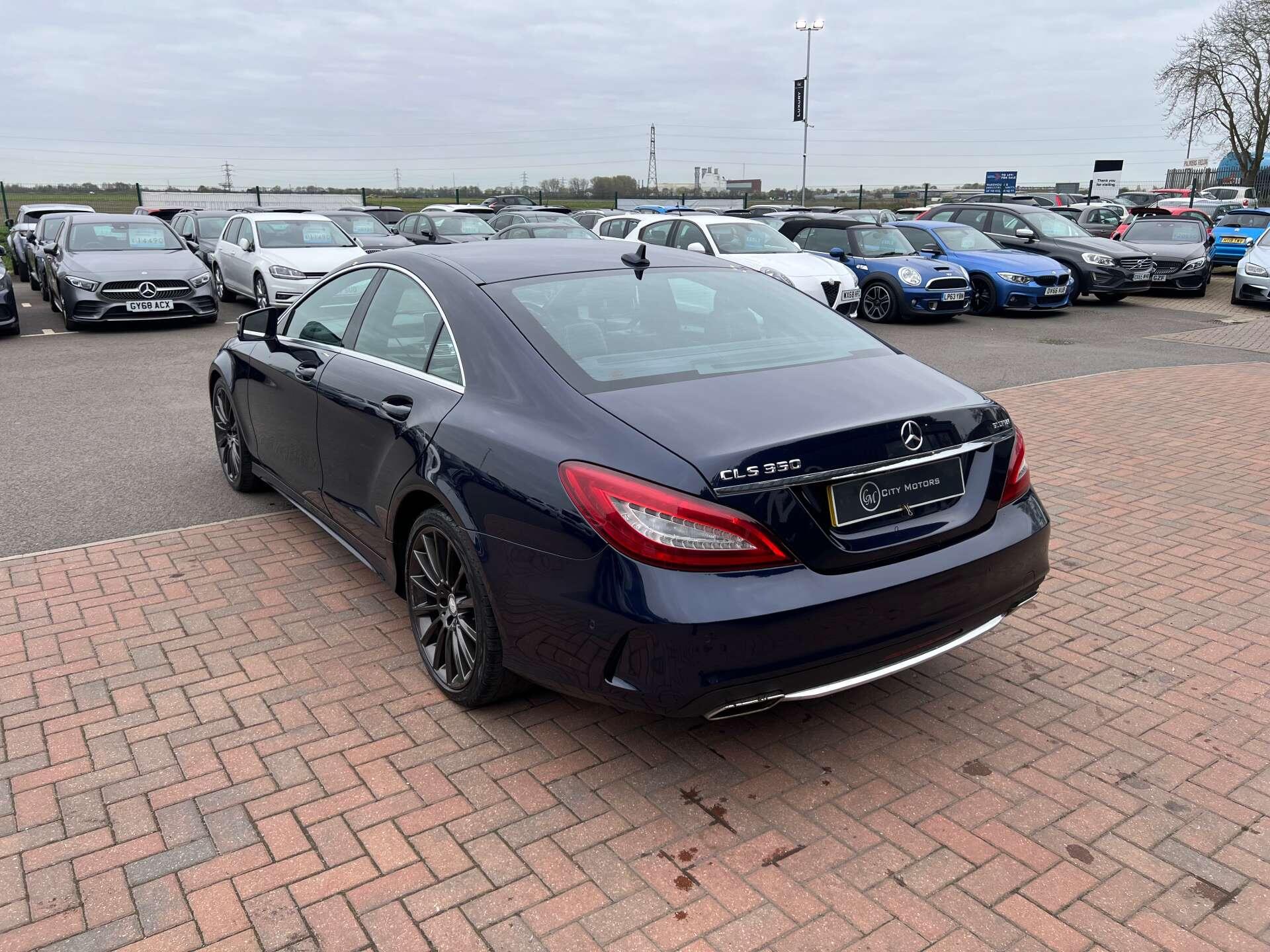 Mercedes-Benz CLS view 11