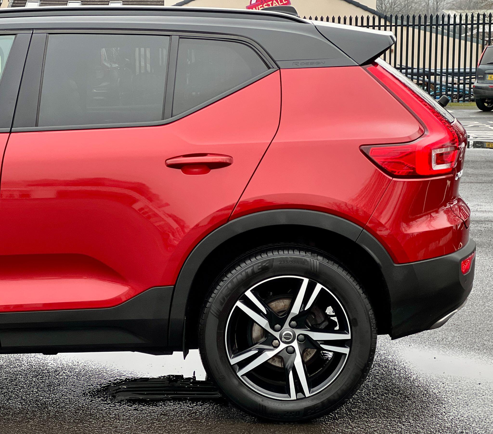 Volvo XC40 view 31