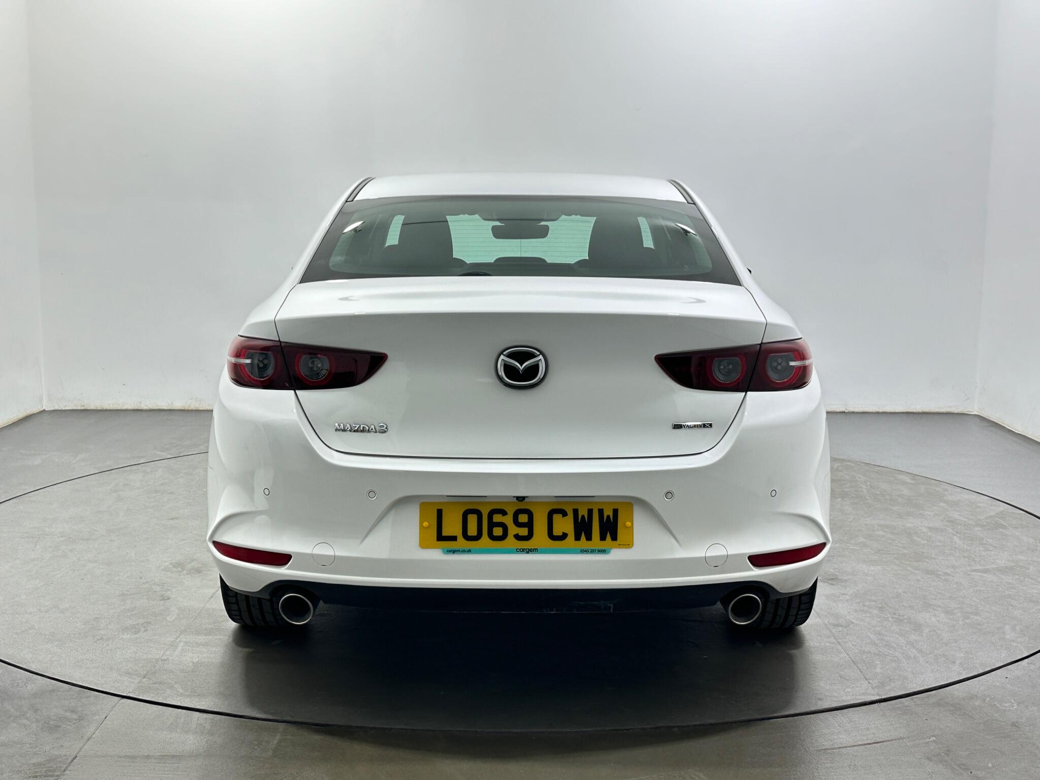 Mazda Mazda3 view 7