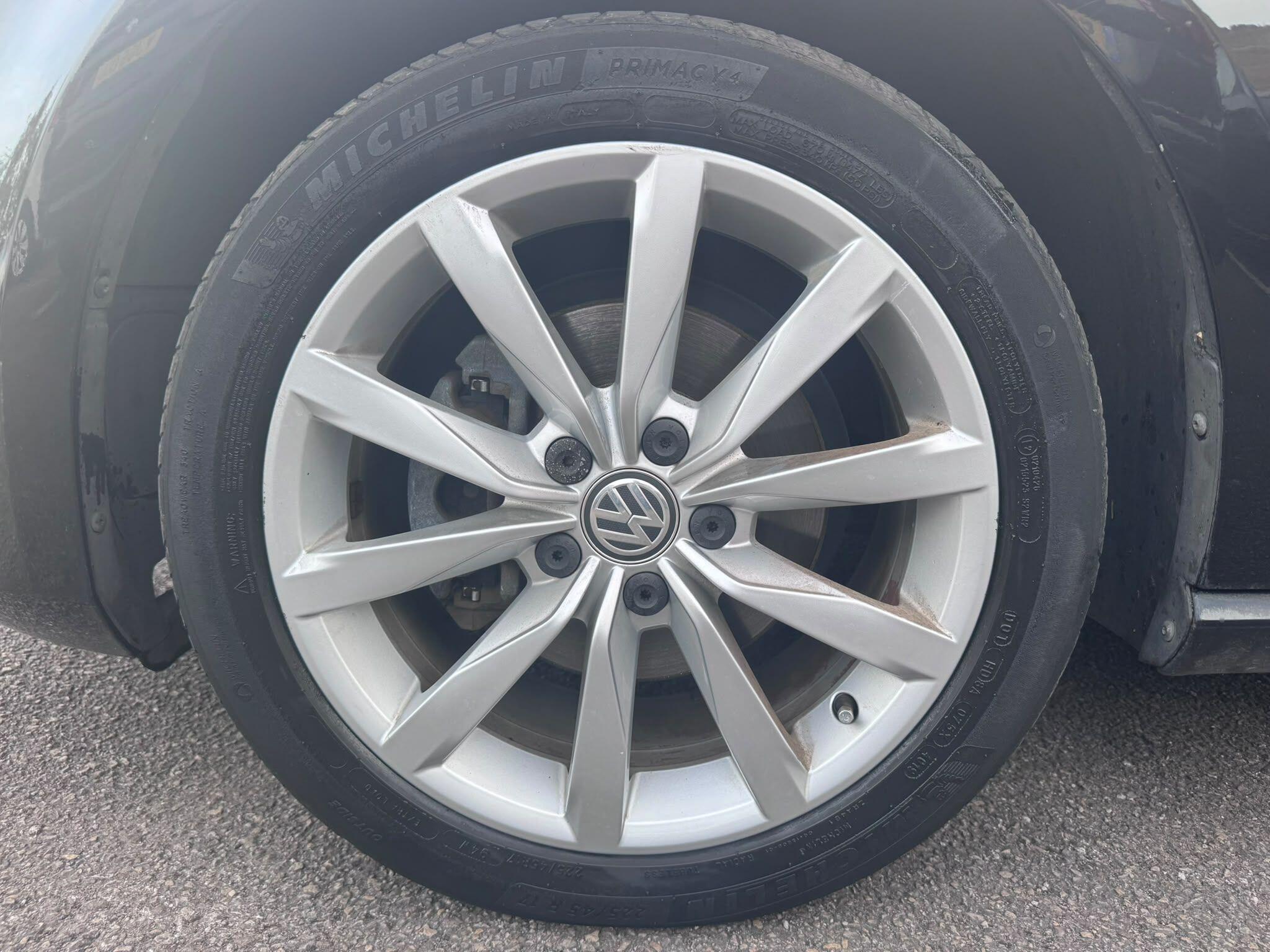 Volkswagen Golf view 31