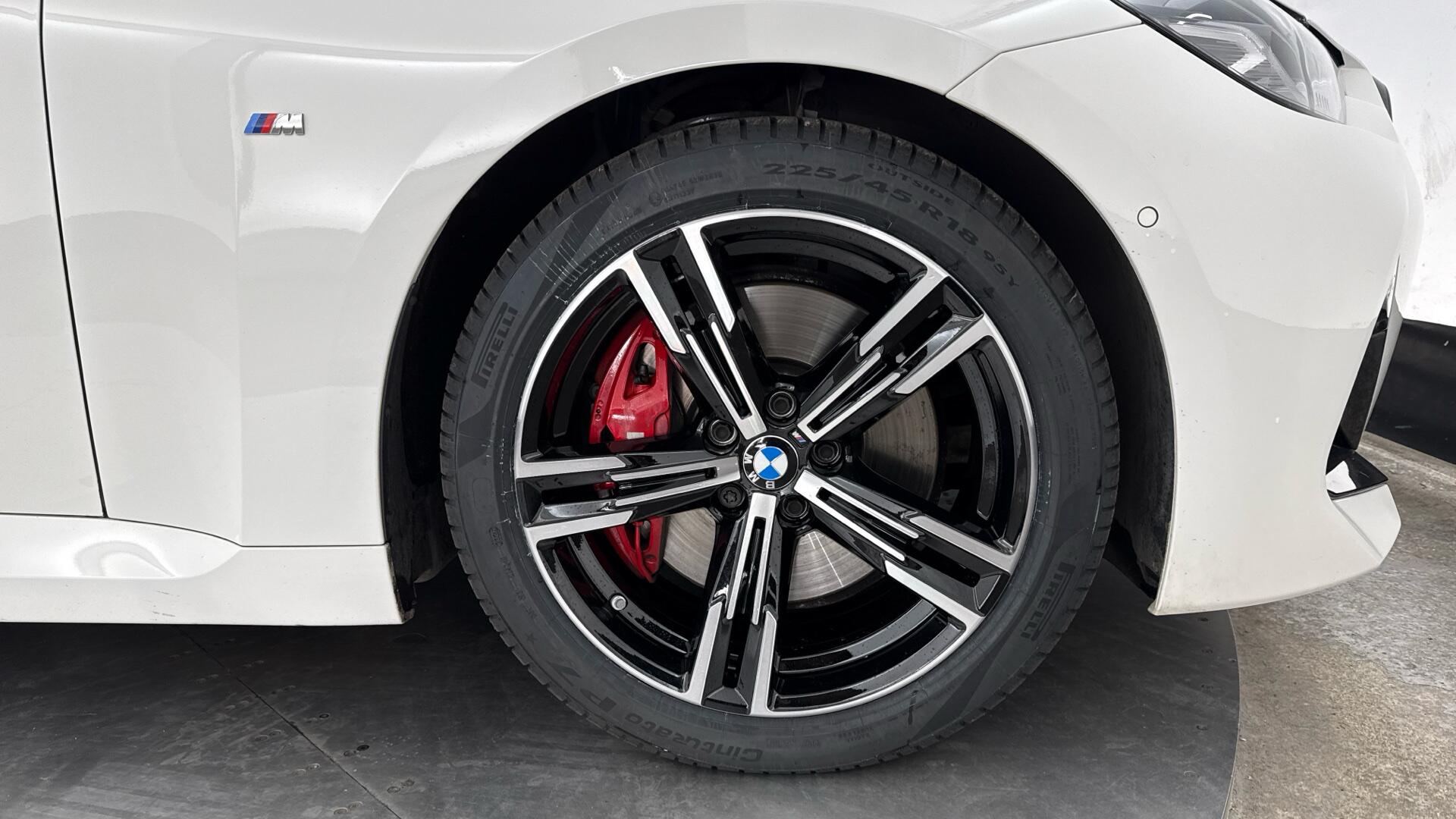 BMW 2 Series view 14