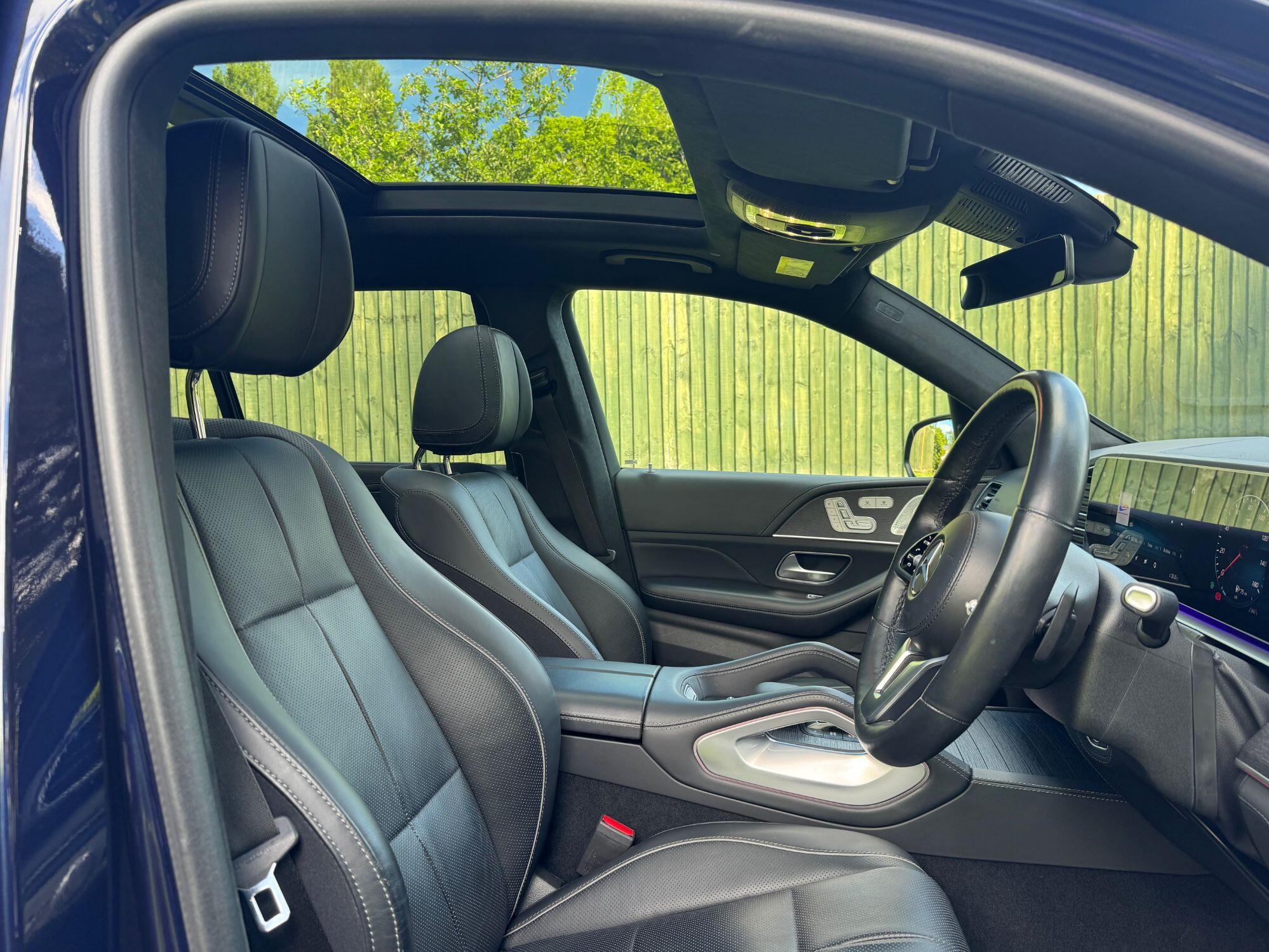 Mercedes-Benz GLS view 16