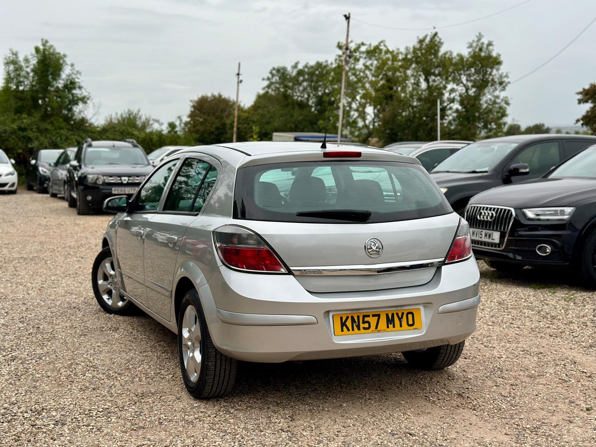 Vauxhall Astra view 10