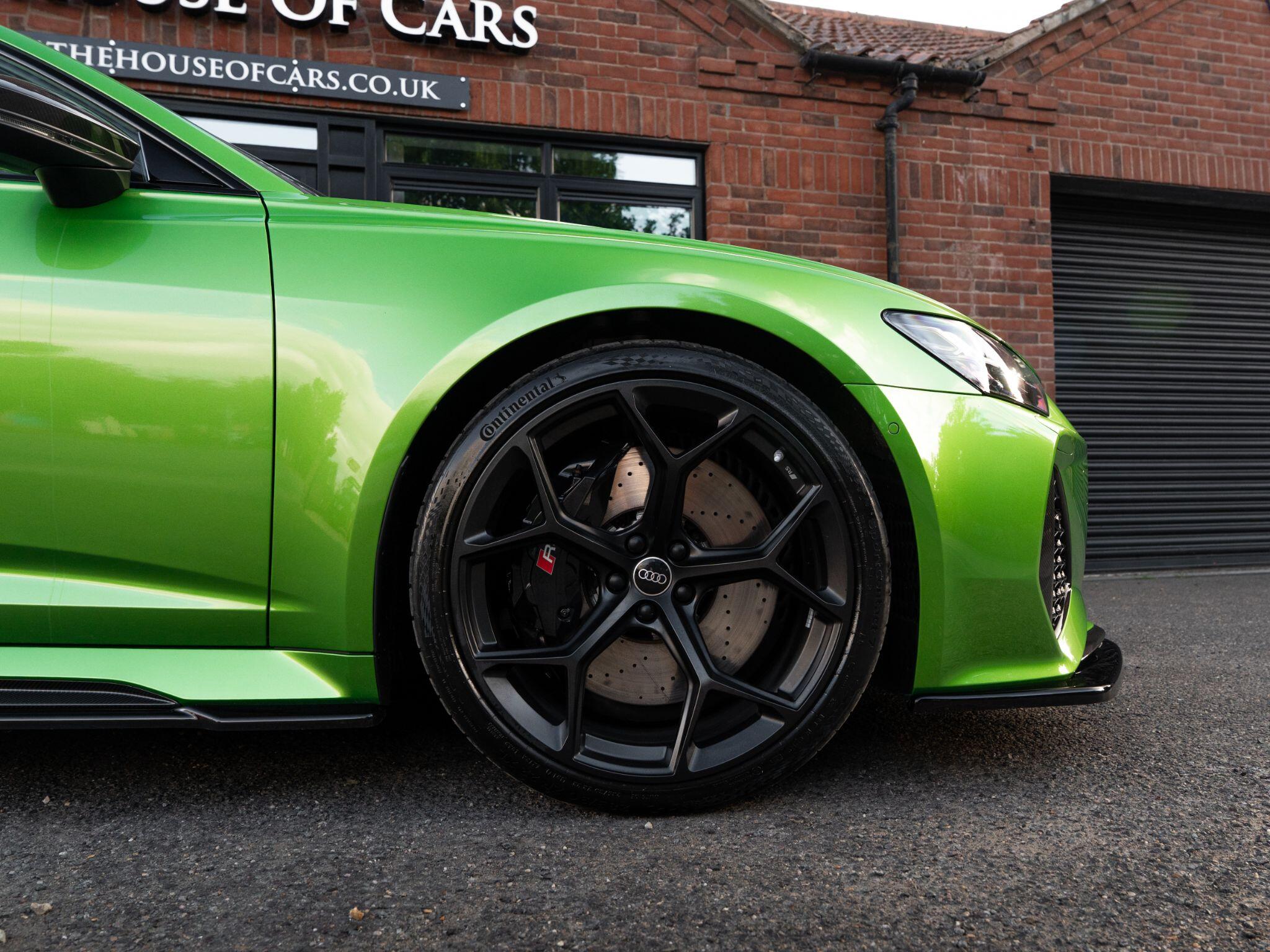 Audi RS6 Avant view 34