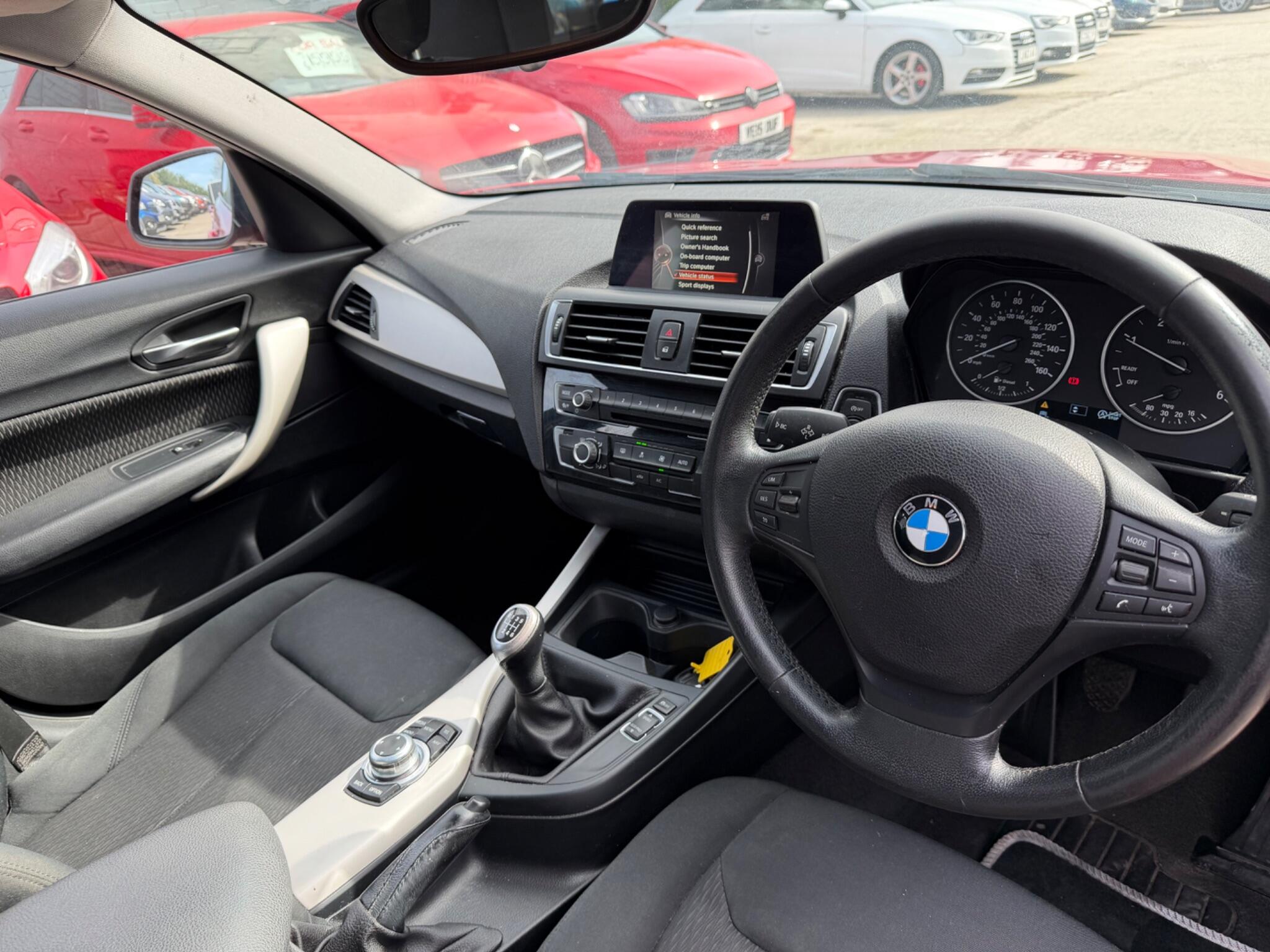 BMW 1 Series view 22