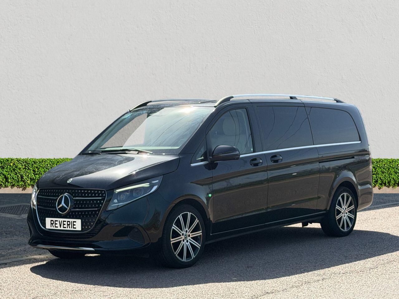 Mercedes-Benz V Class view 4