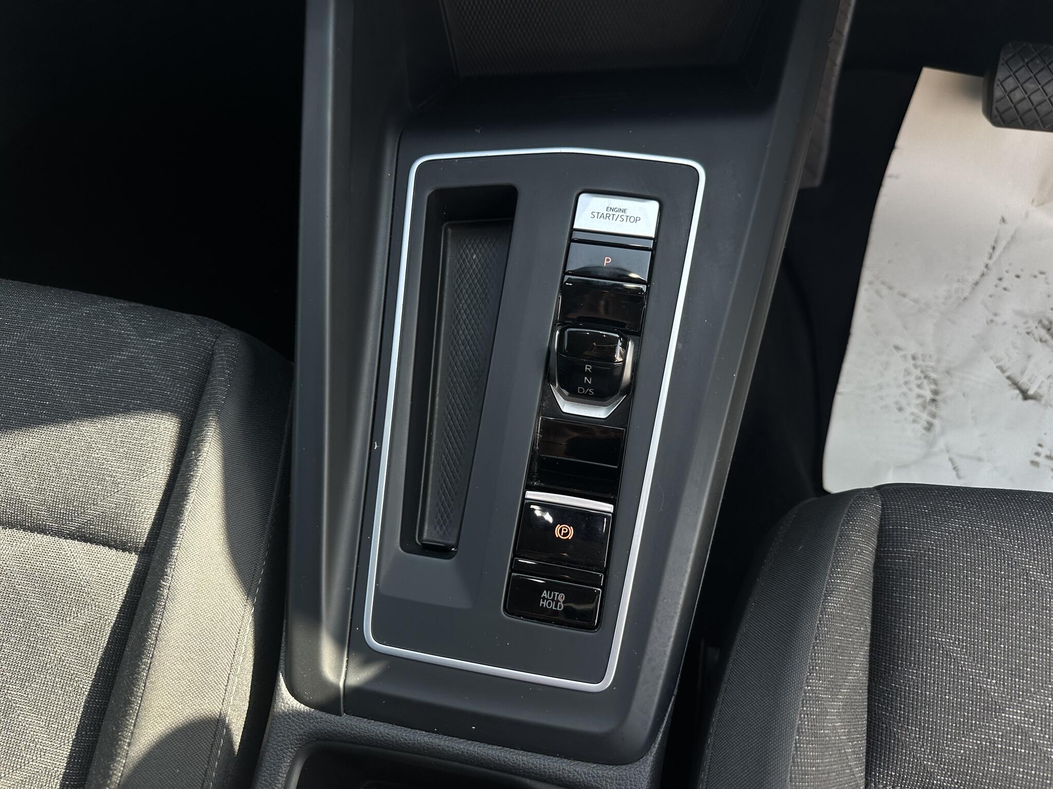 Volkswagen Golf view 10