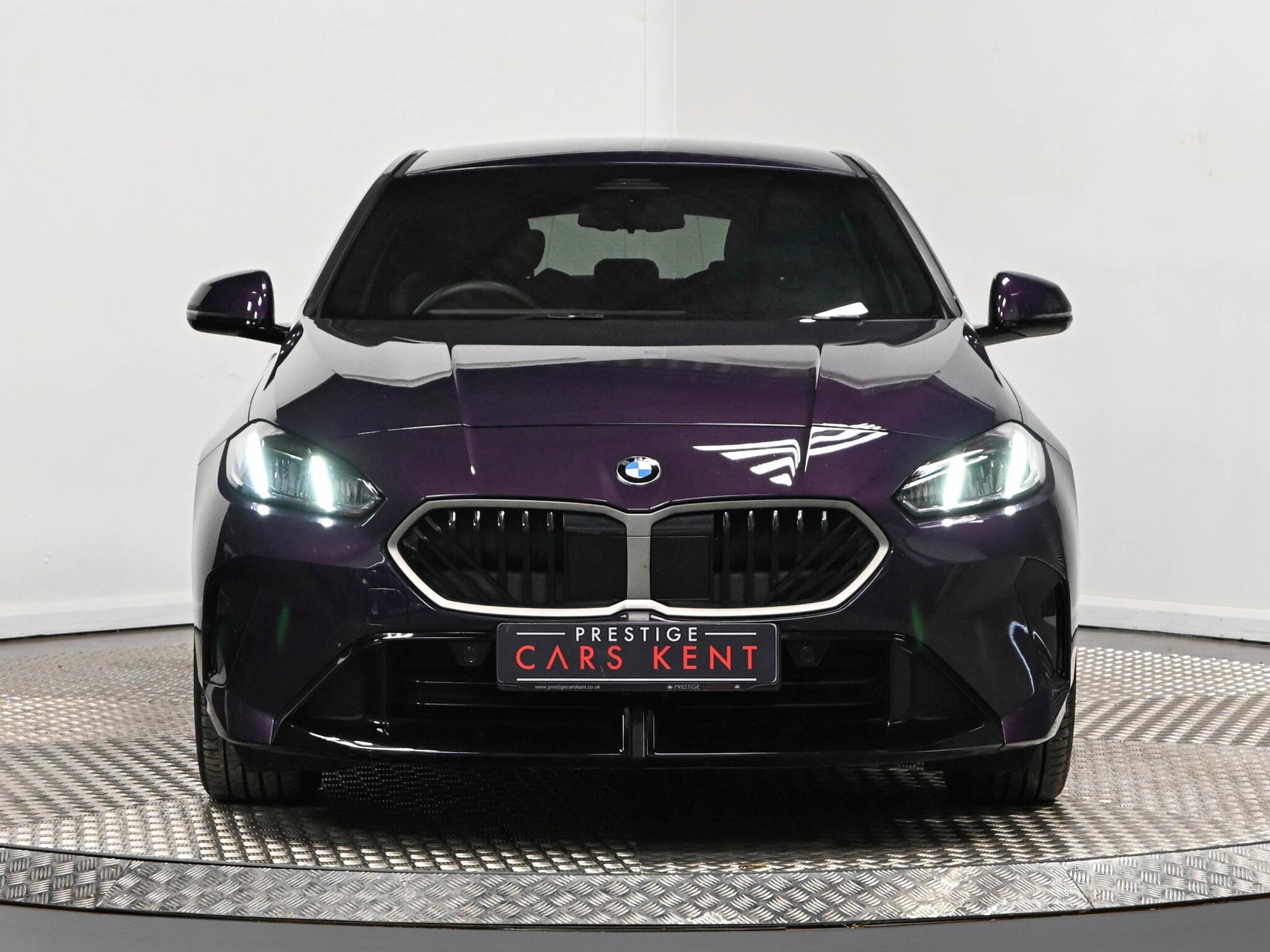 BMW 1 Series view 33