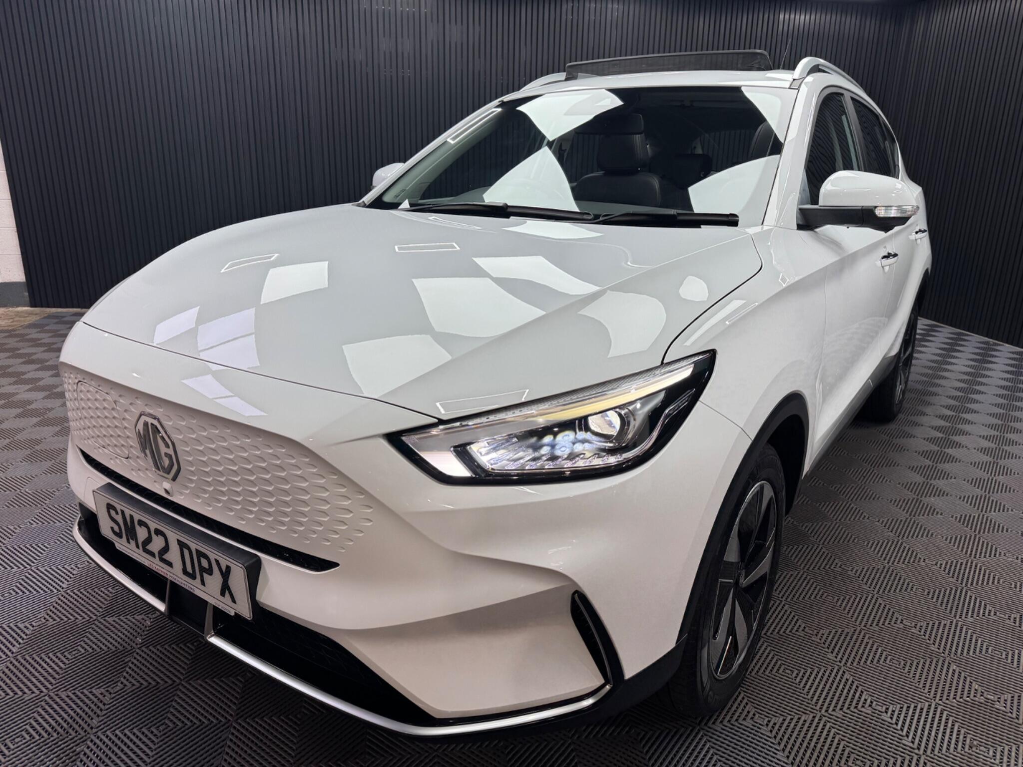 MG ZS view 15