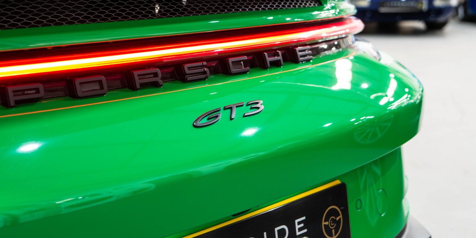 Porsche 911 view 47