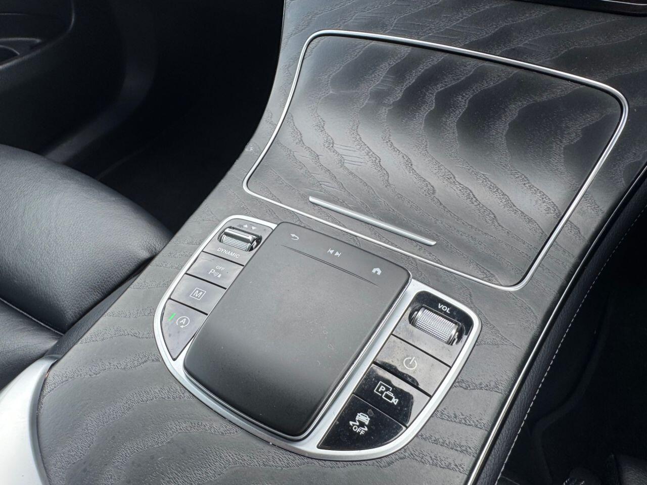 Mercedes-Benz GLC view 23
