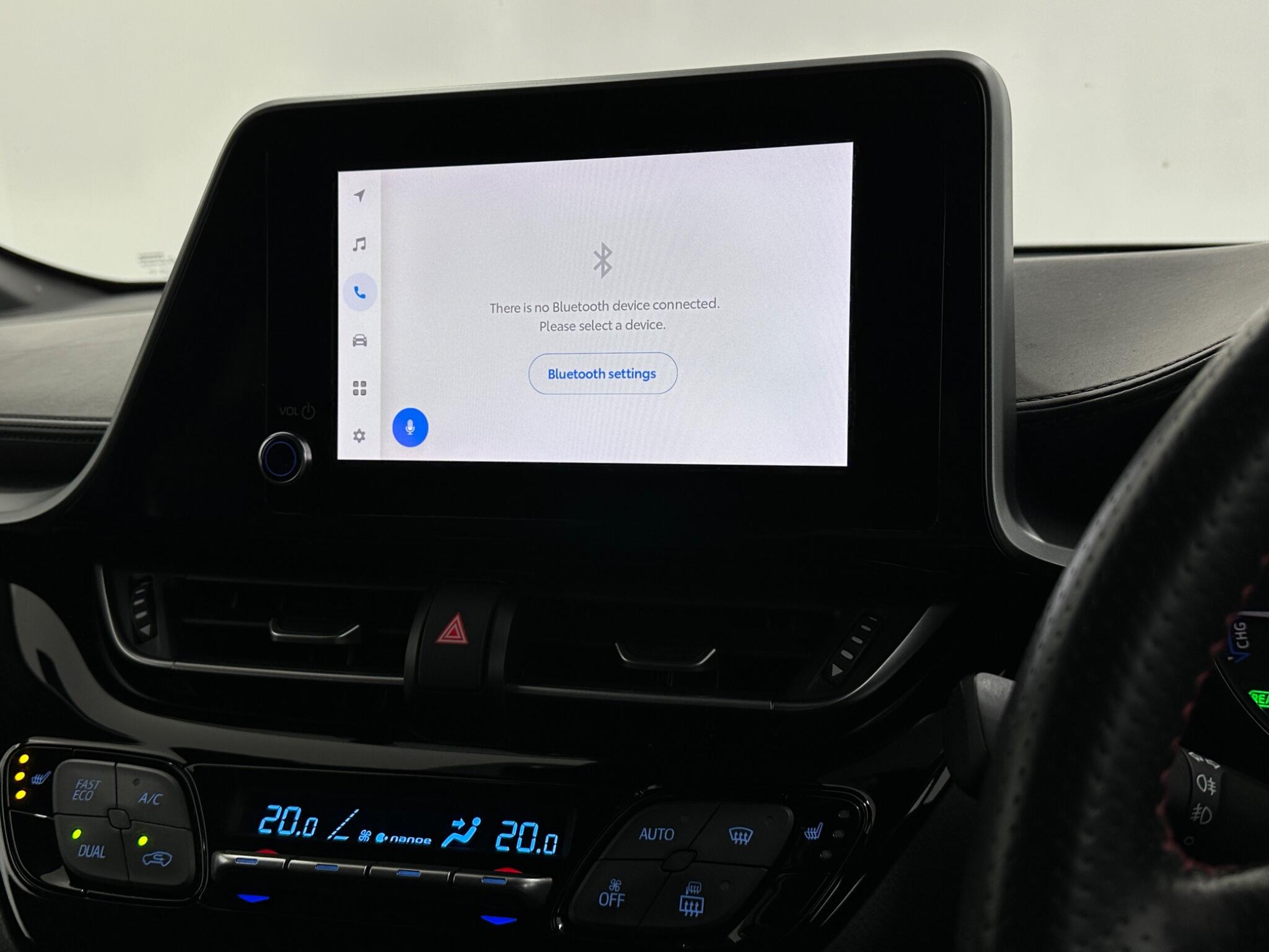 Toyota C-HR view 24
