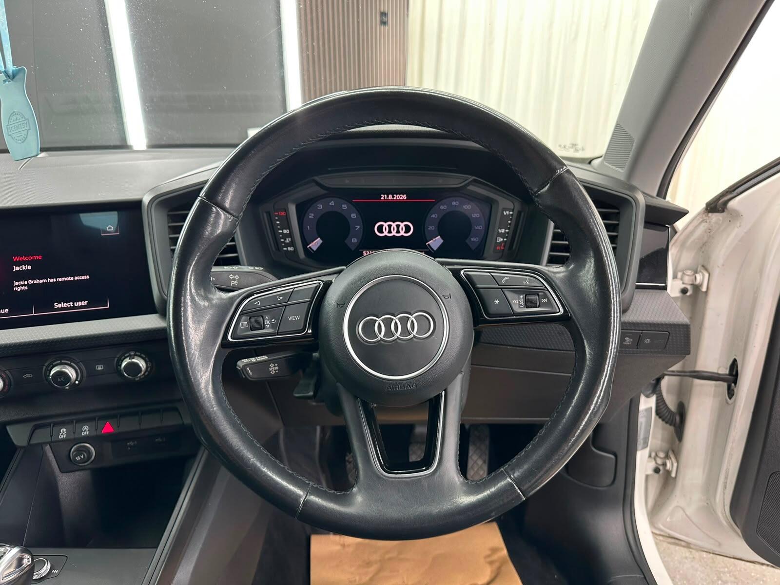 Audi A1 view 32
