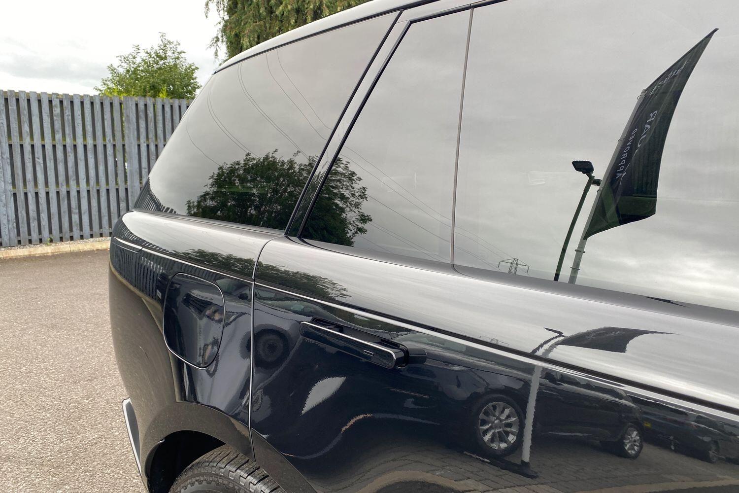 Land Rover Range Rover view 47