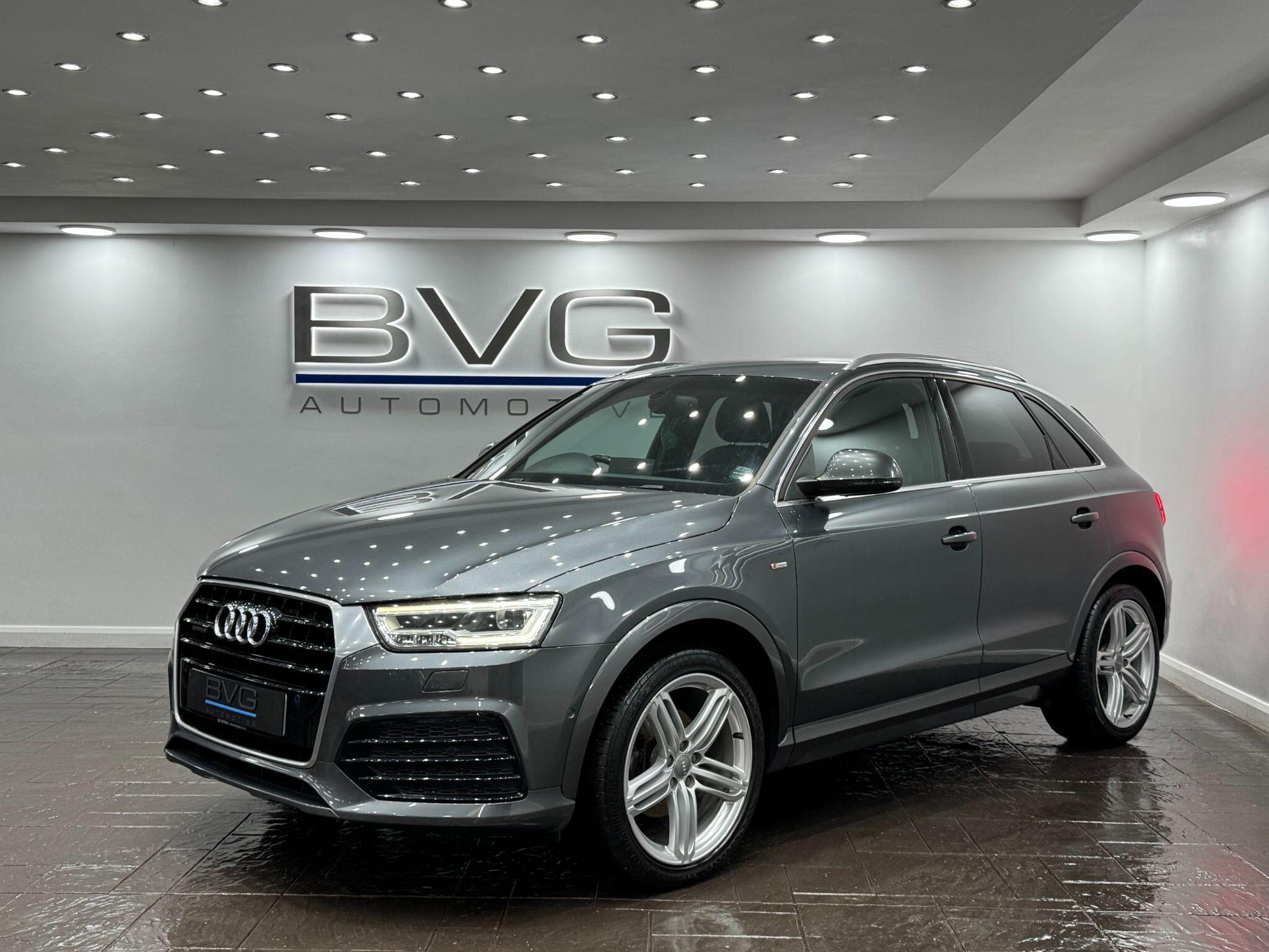 Audi Q3 view 5