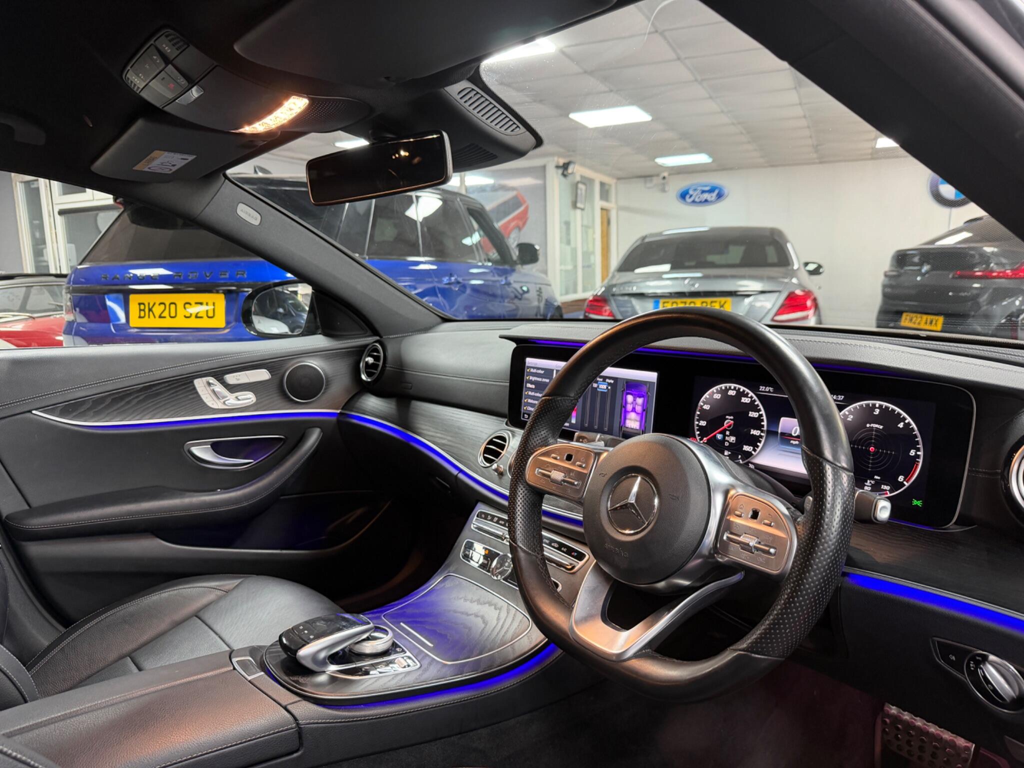 Mercedes-Benz E Class view 26