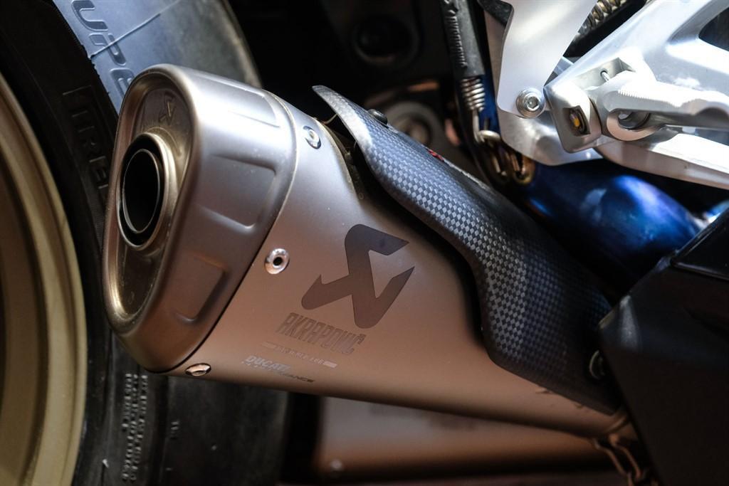 Ducati Panigale V4R view 4