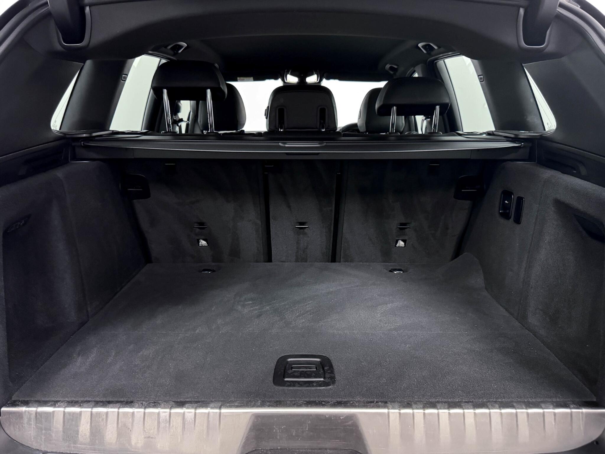 BMW X3 view 7
