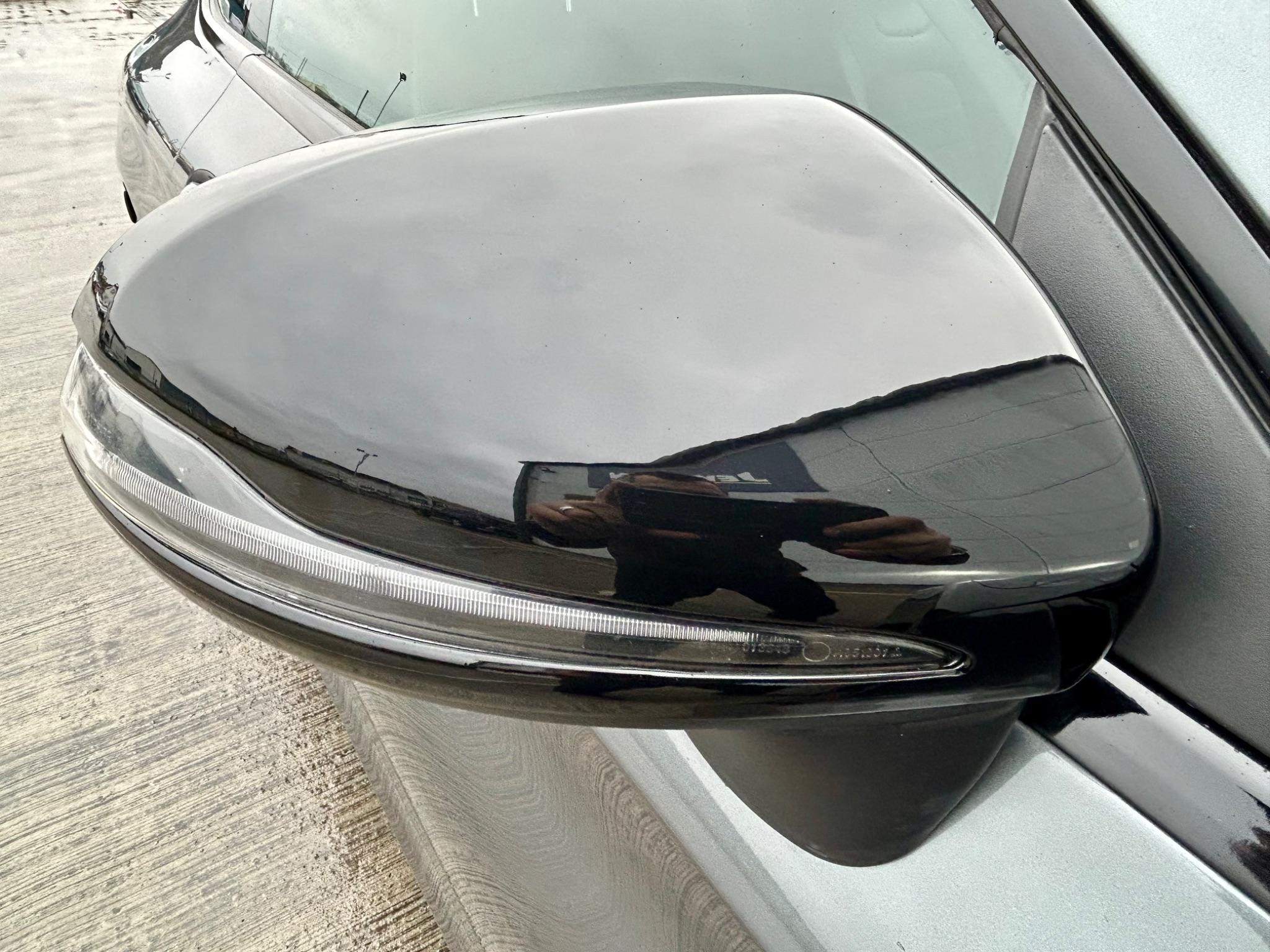 Mercedes-Benz C-Class view 12