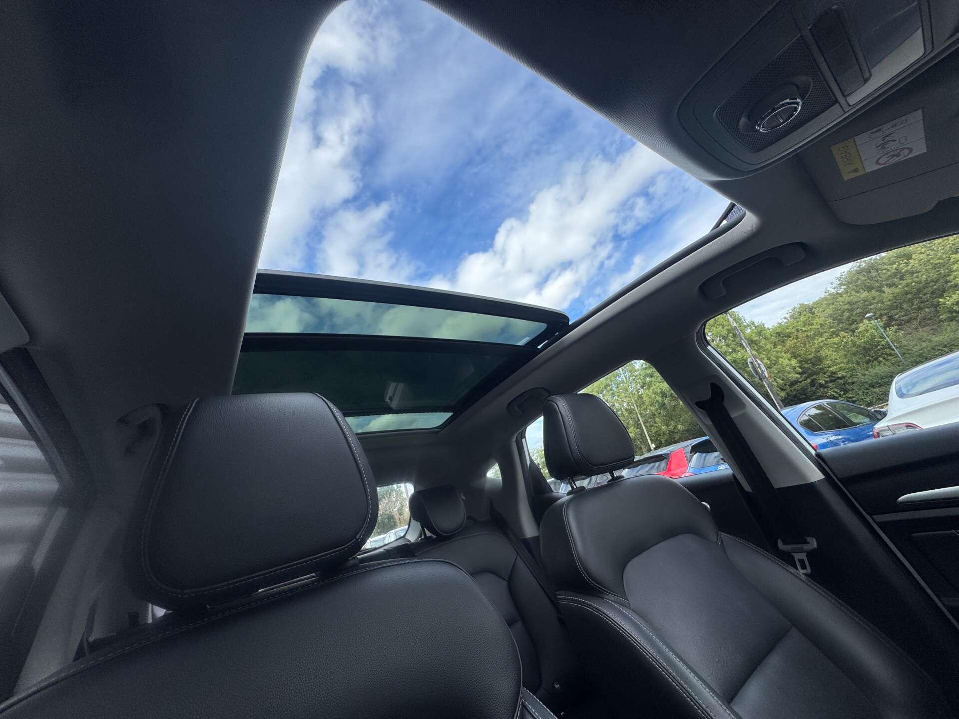 MG MG ZS view 12