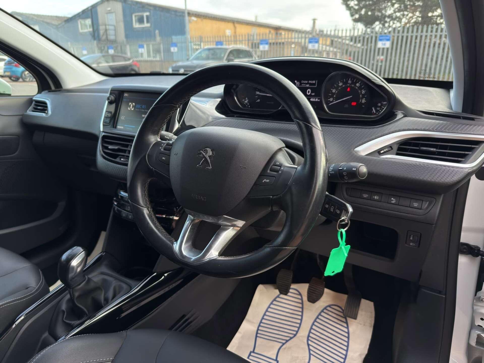 Peugeot 2008 view 21