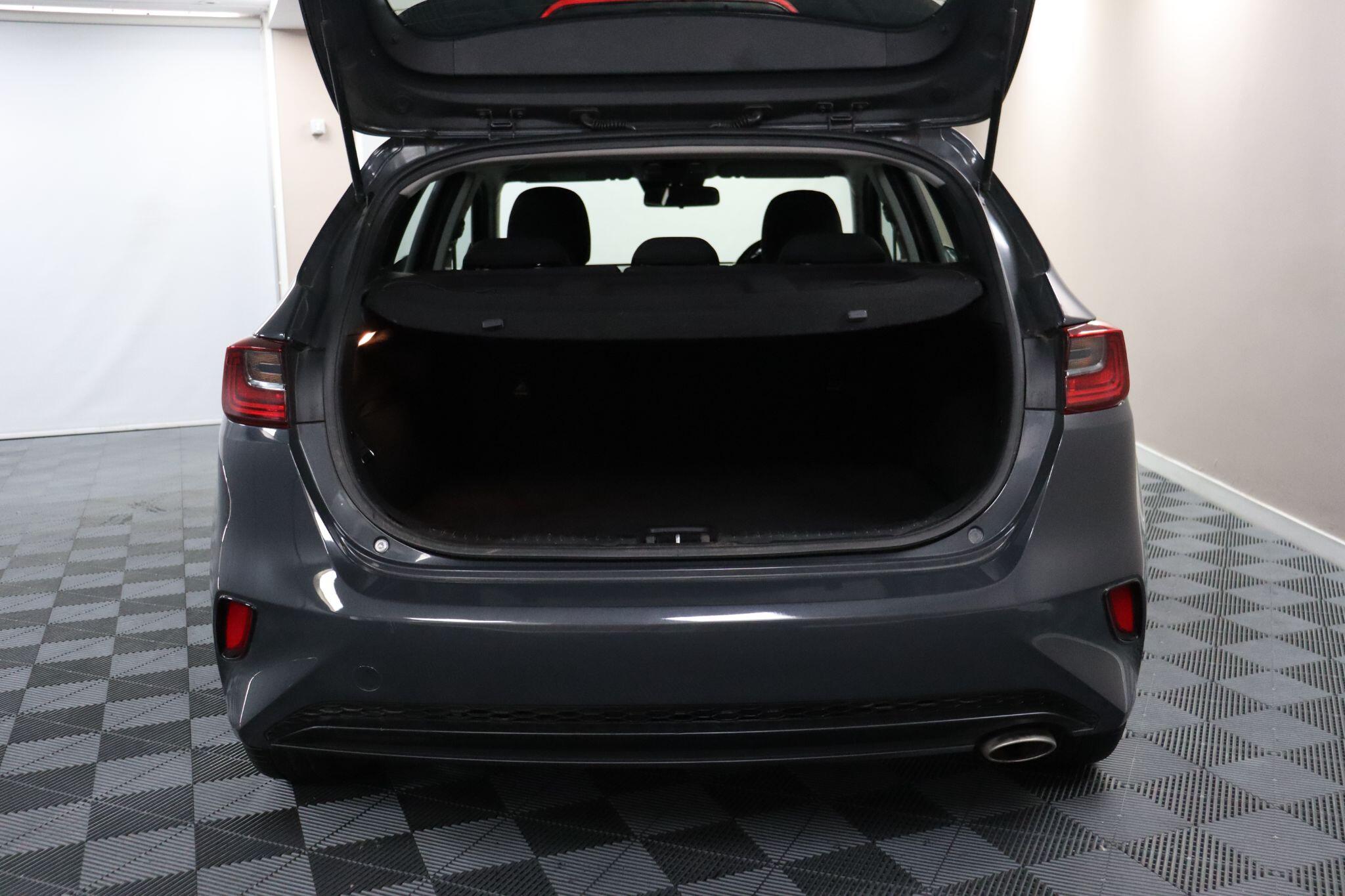 Kia Ceed view 14