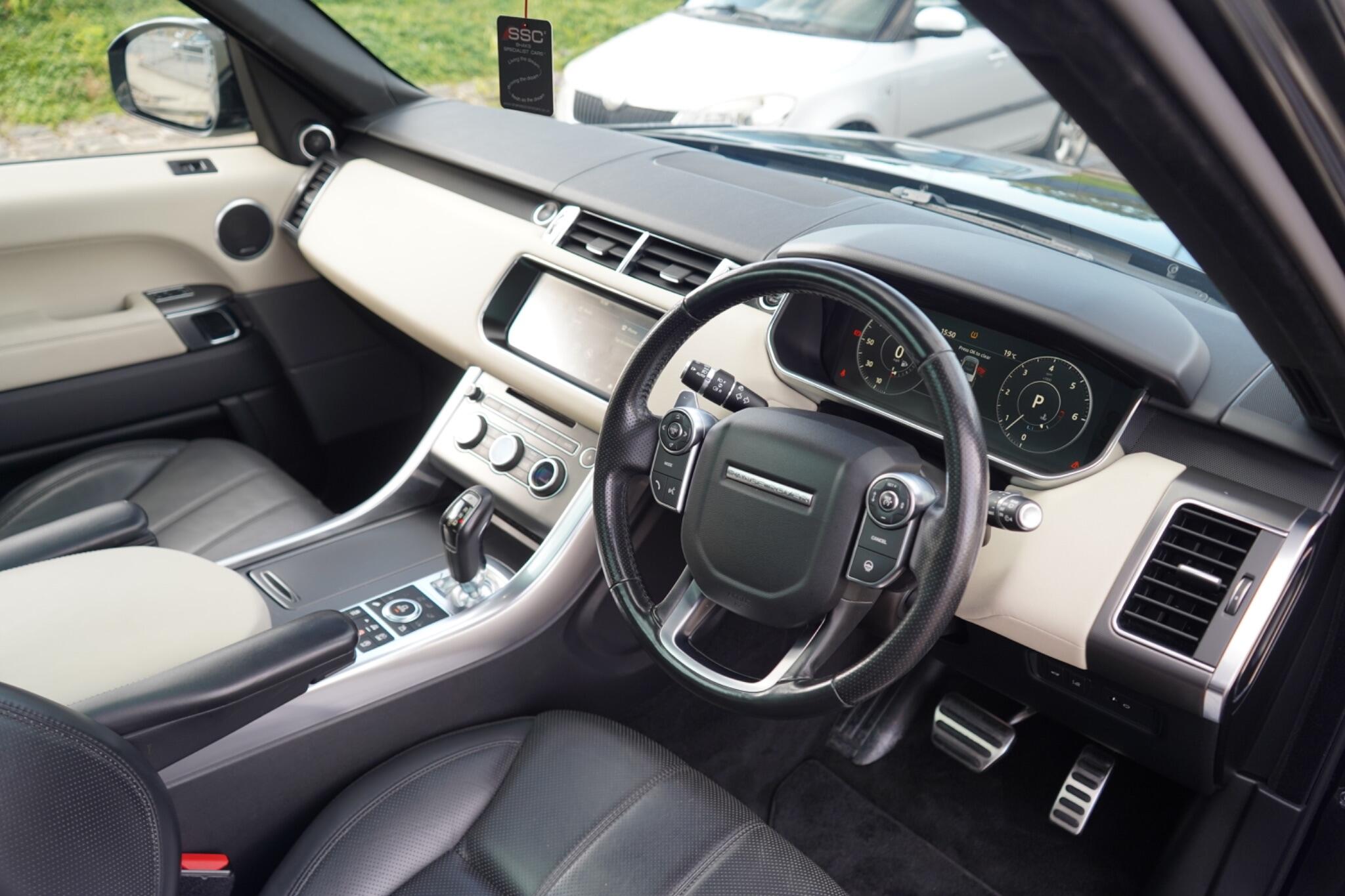 Land Rover Range Rover Sport view 18