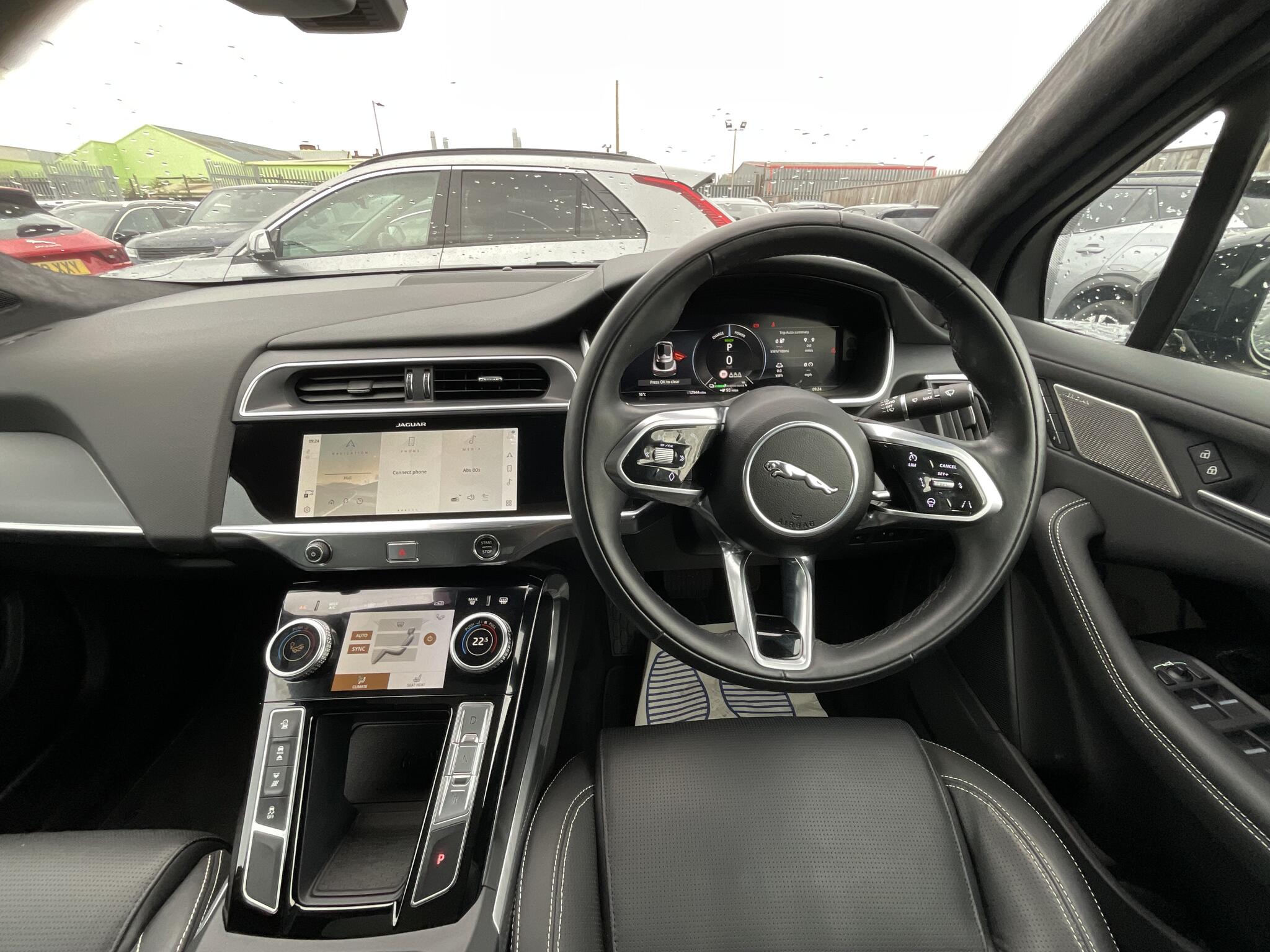Jaguar I-Pace view 6