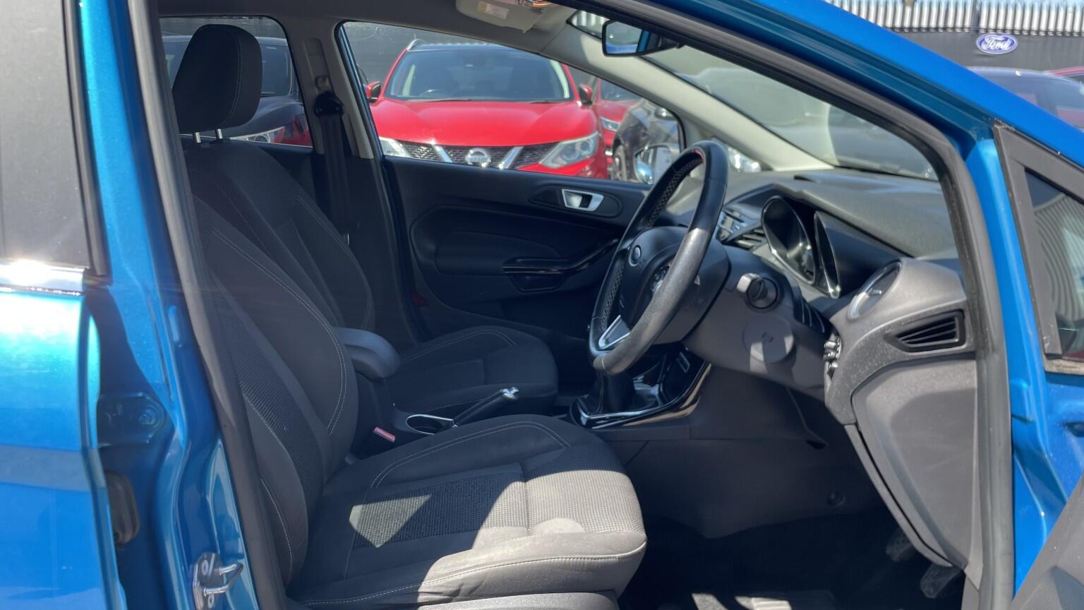 Ford Fiesta view 26