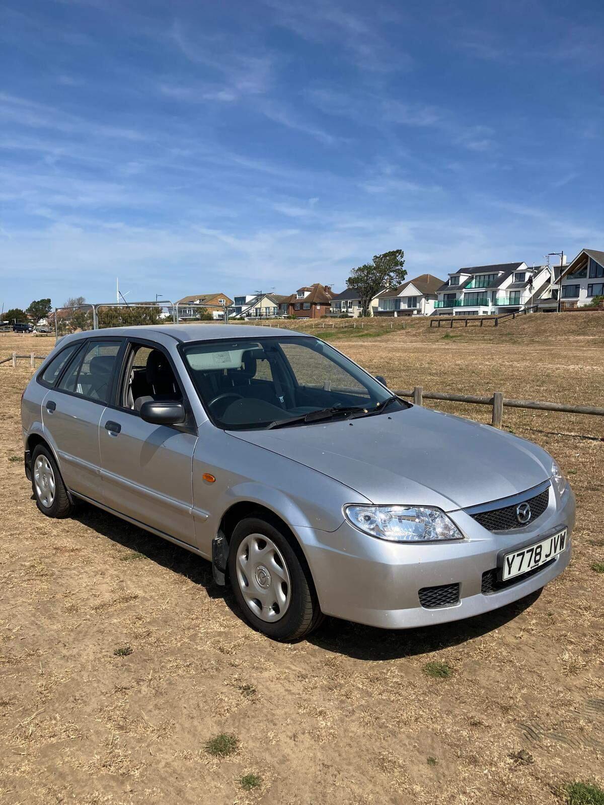 Mazda 323