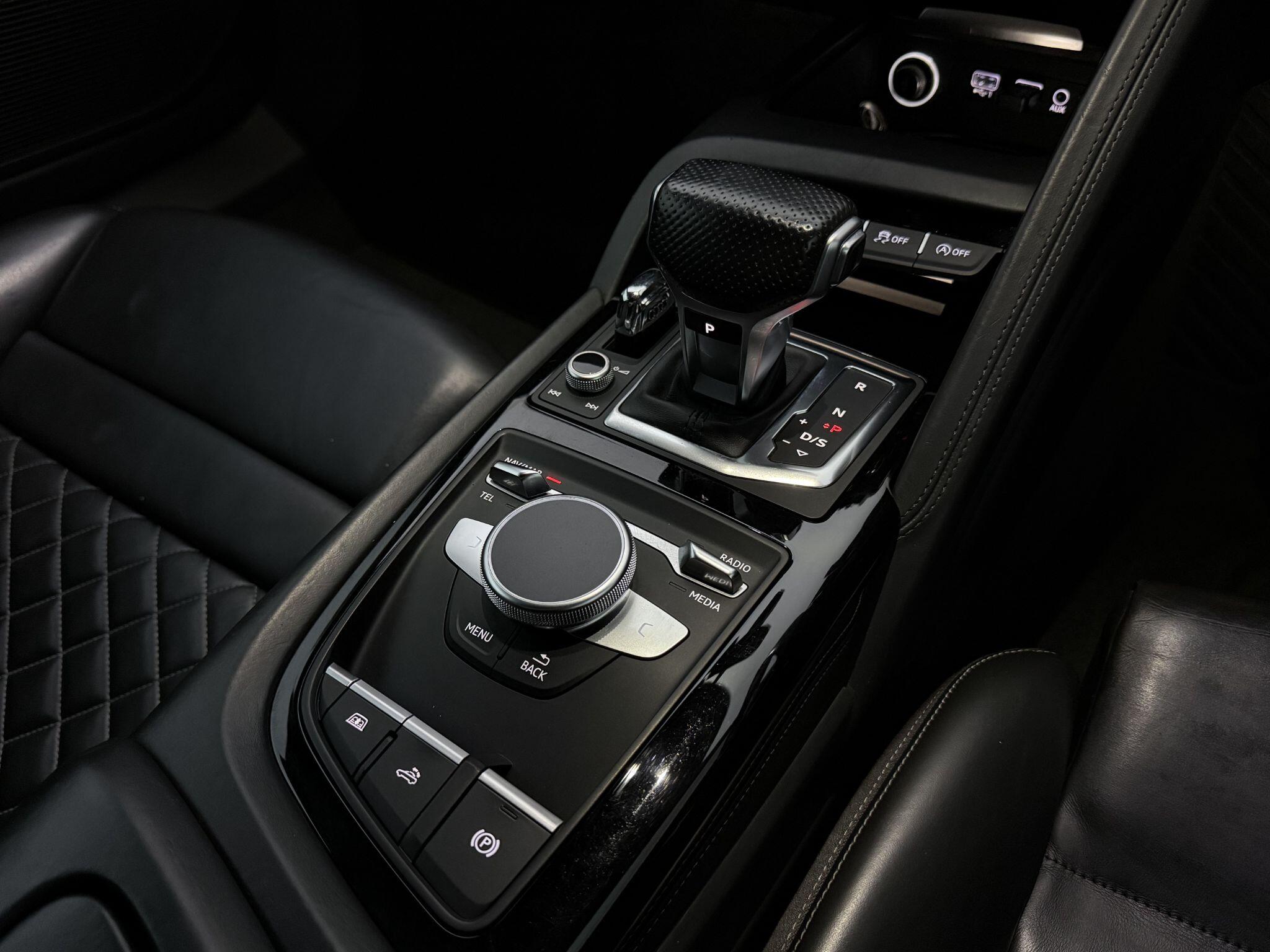 Audi R8 view 42