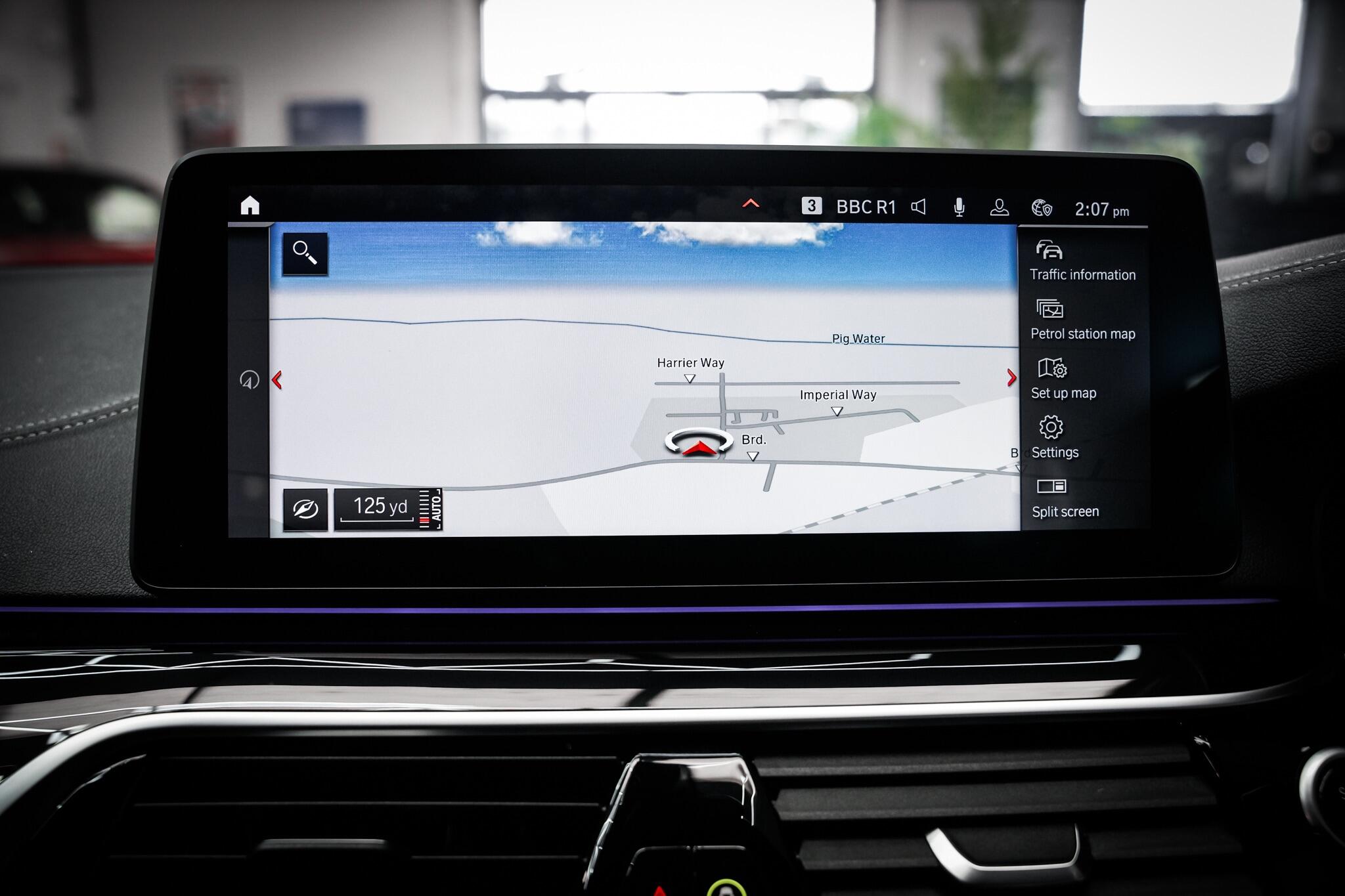 BMW 5 Series view 39
