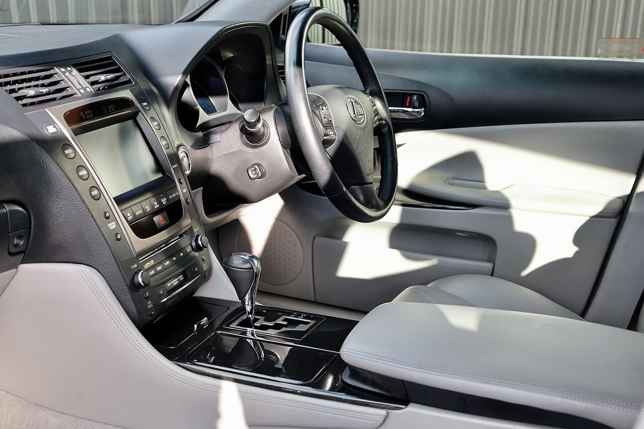 Lexus GS view 6