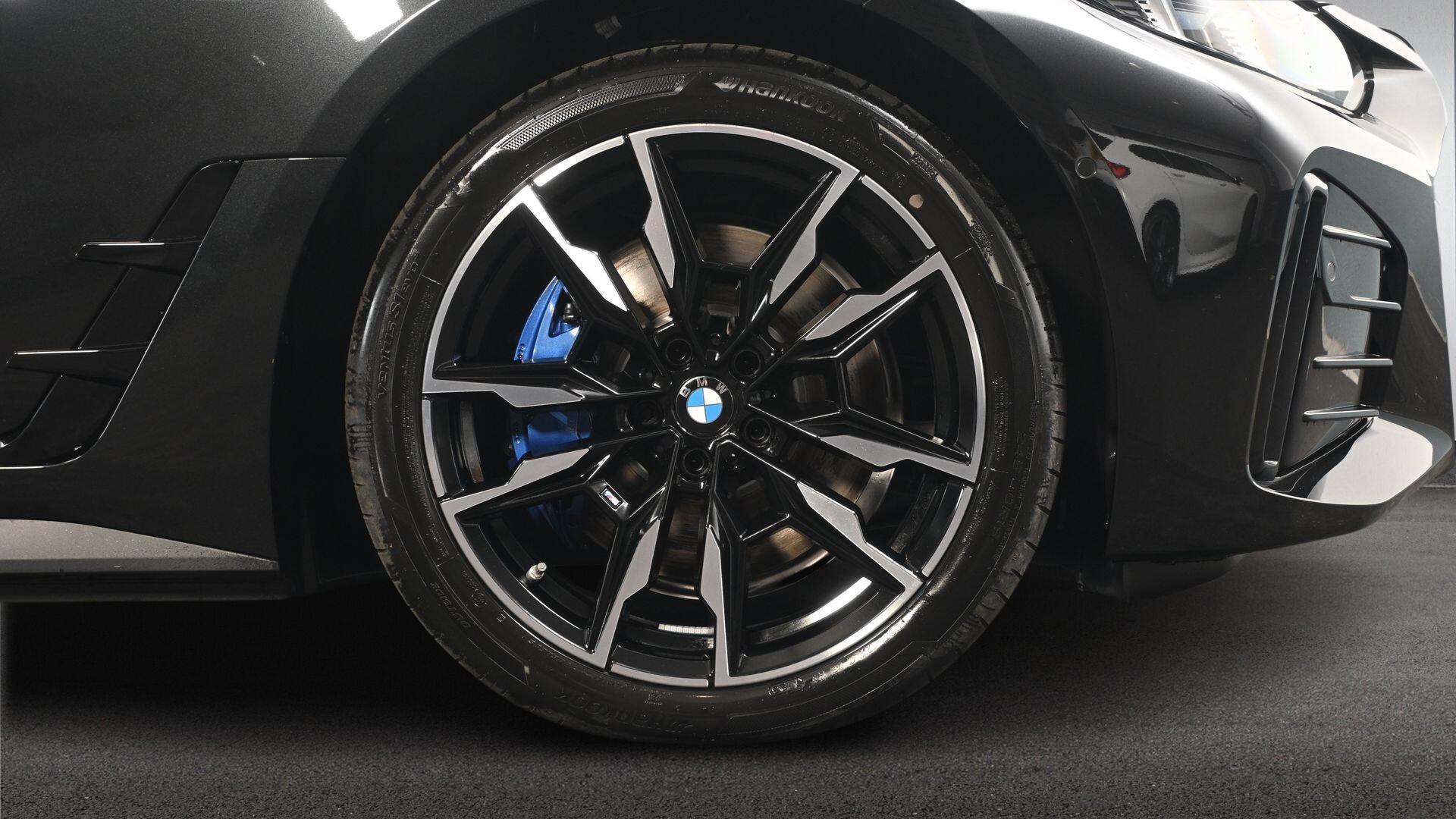 BMW I4 view 14