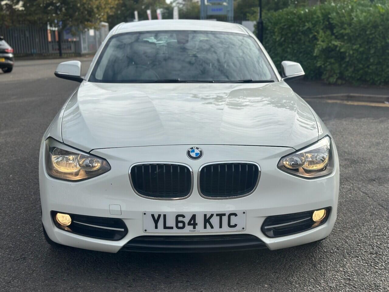 BMW 1 Series view 8
