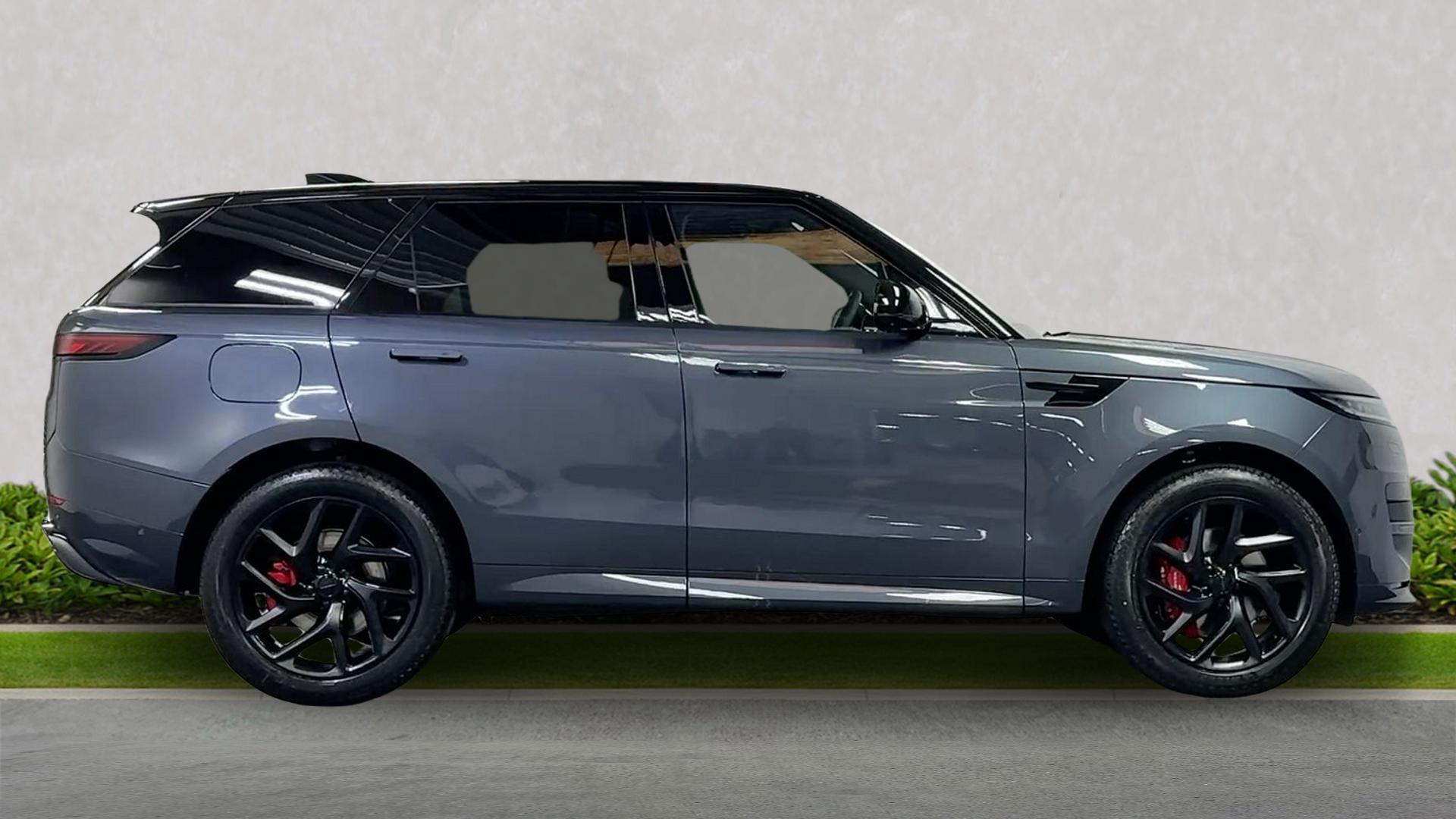 Land Rover Range Rover Sport view 5